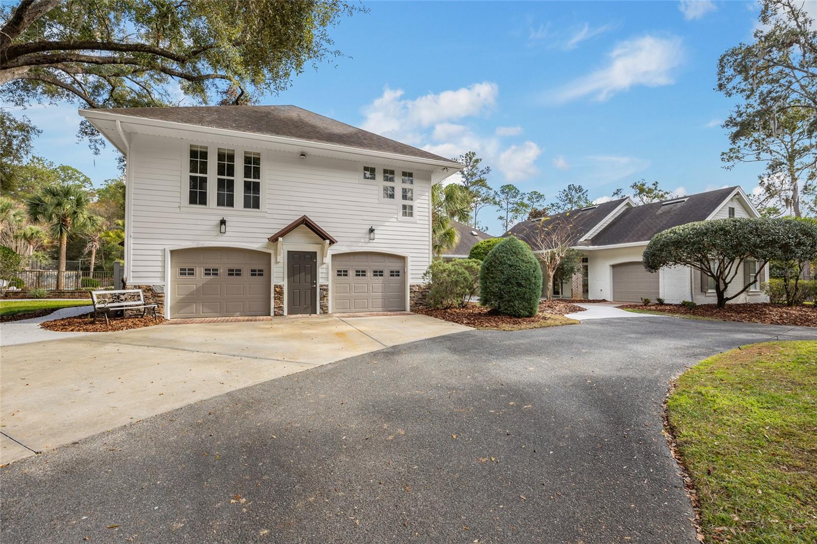UNIVERSITY ACRES - Residential