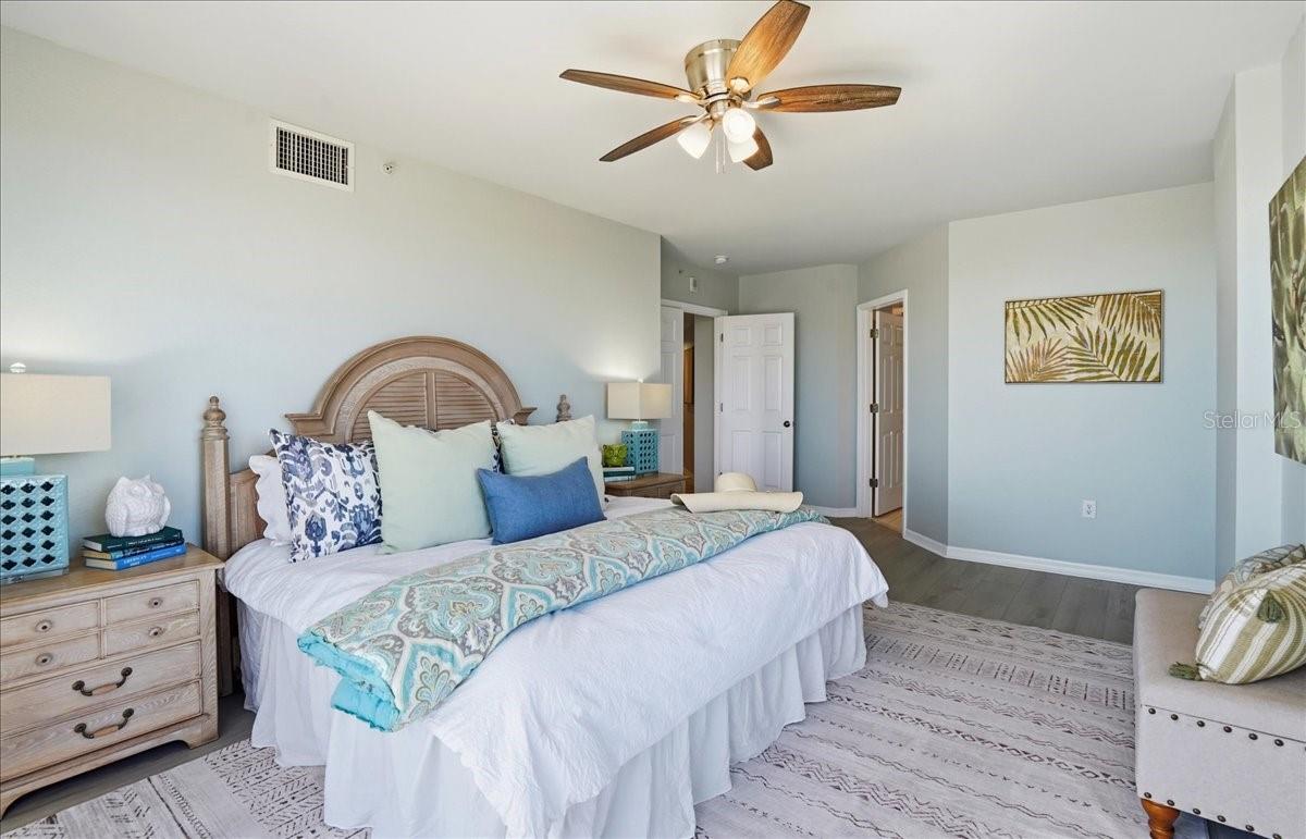 SUNWATCH ON ISLAND ESTATES - Residential