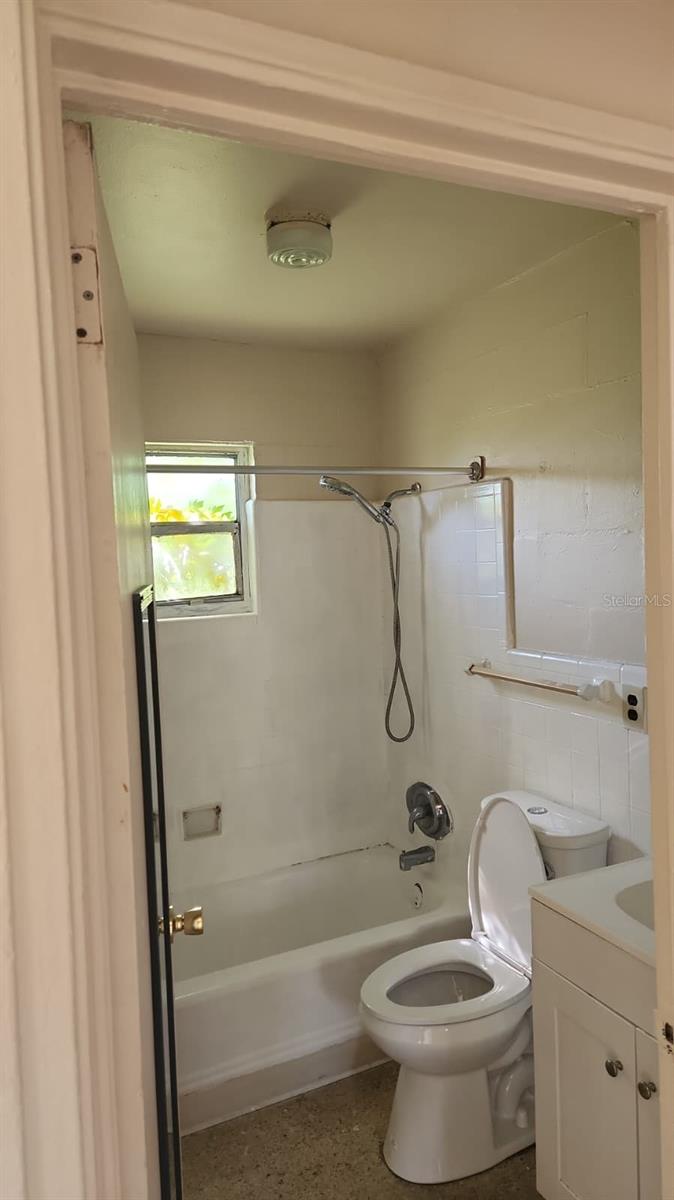 WESTFIELD SUB - Residential Lease