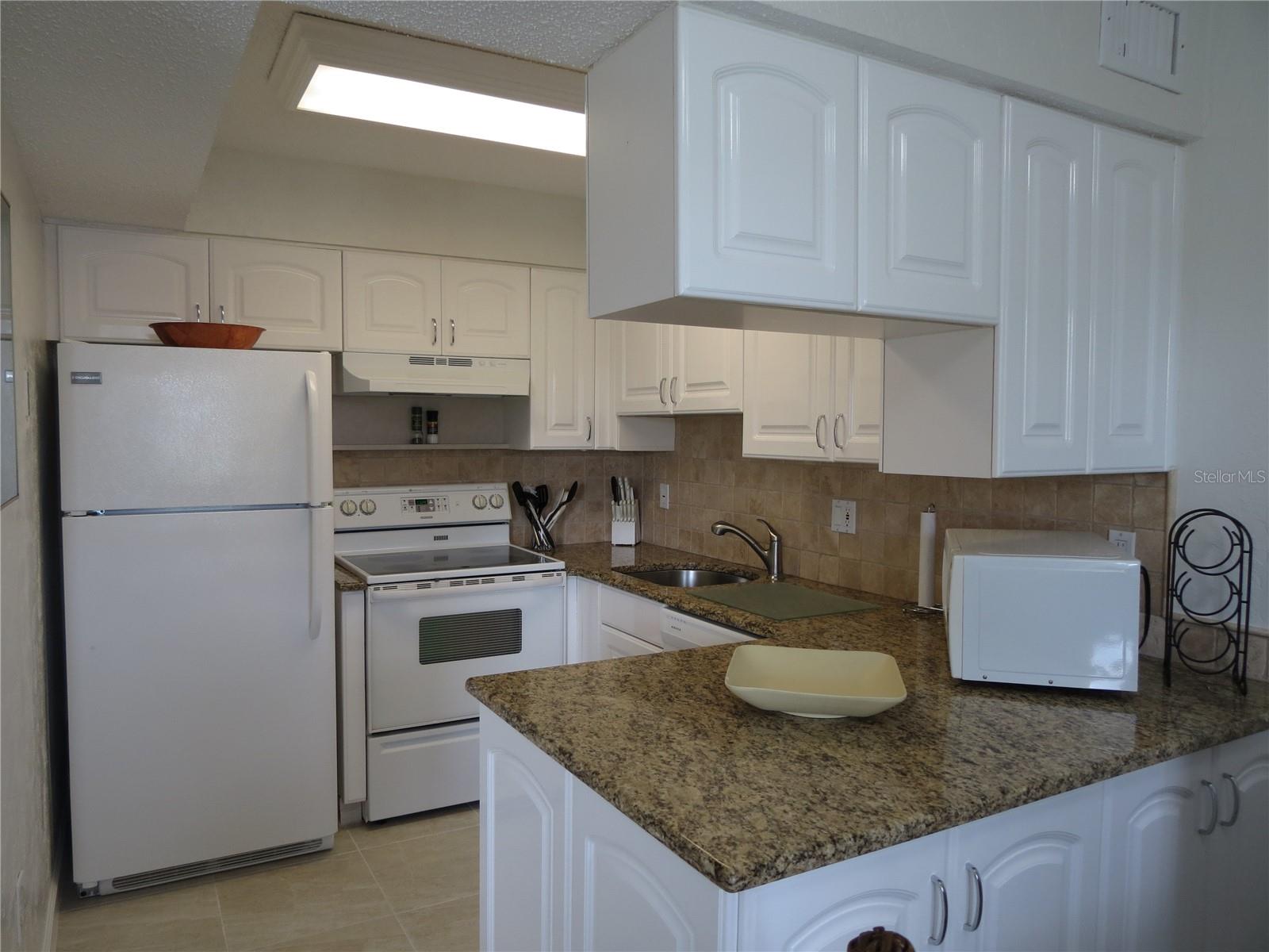 PALM-AIRE DESOTO LAKES COUNTRY CLUB 5 - Residential Lease