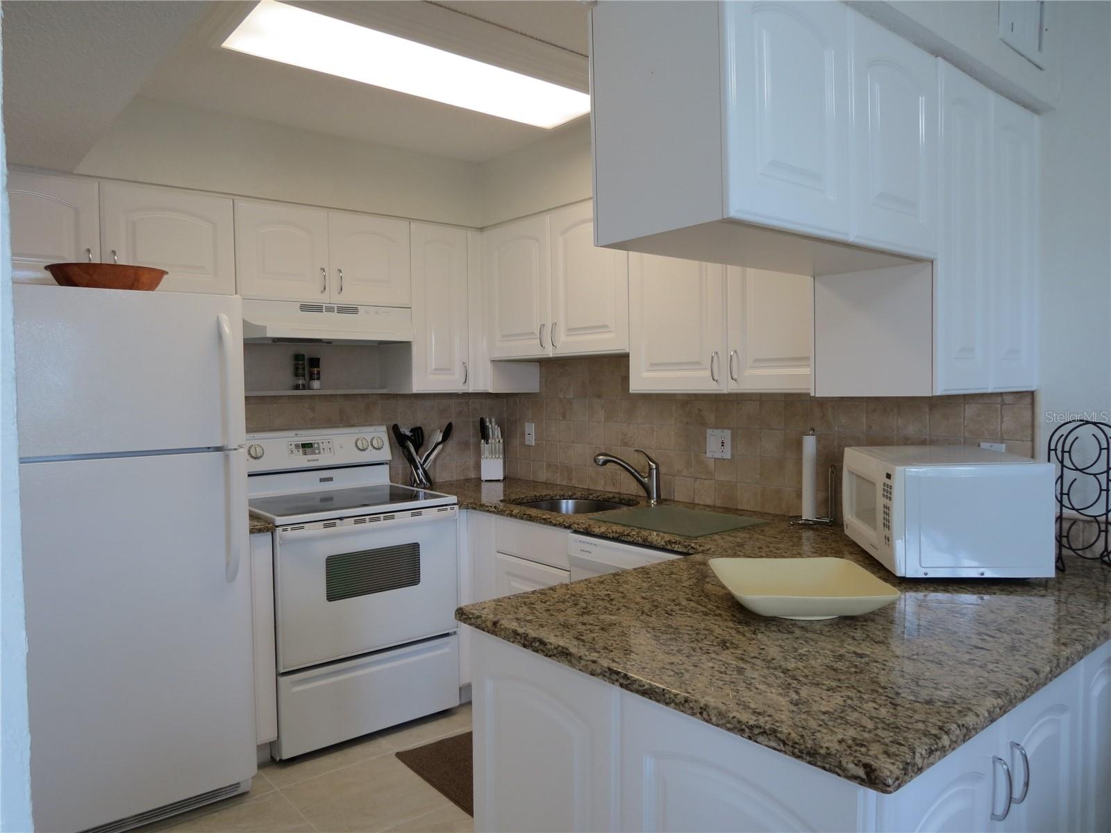 PALM-AIRE DESOTO LAKES COUNTRY CLUB 5 - Residential Lease