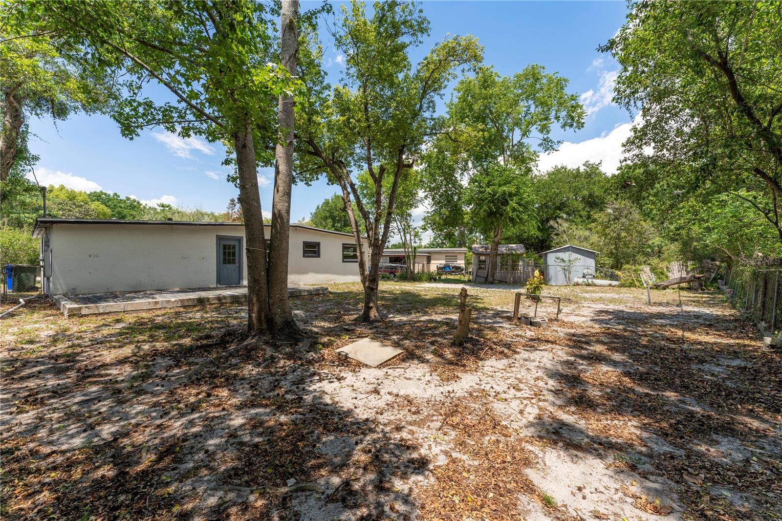 PEACH LAKE MANOR - Residential