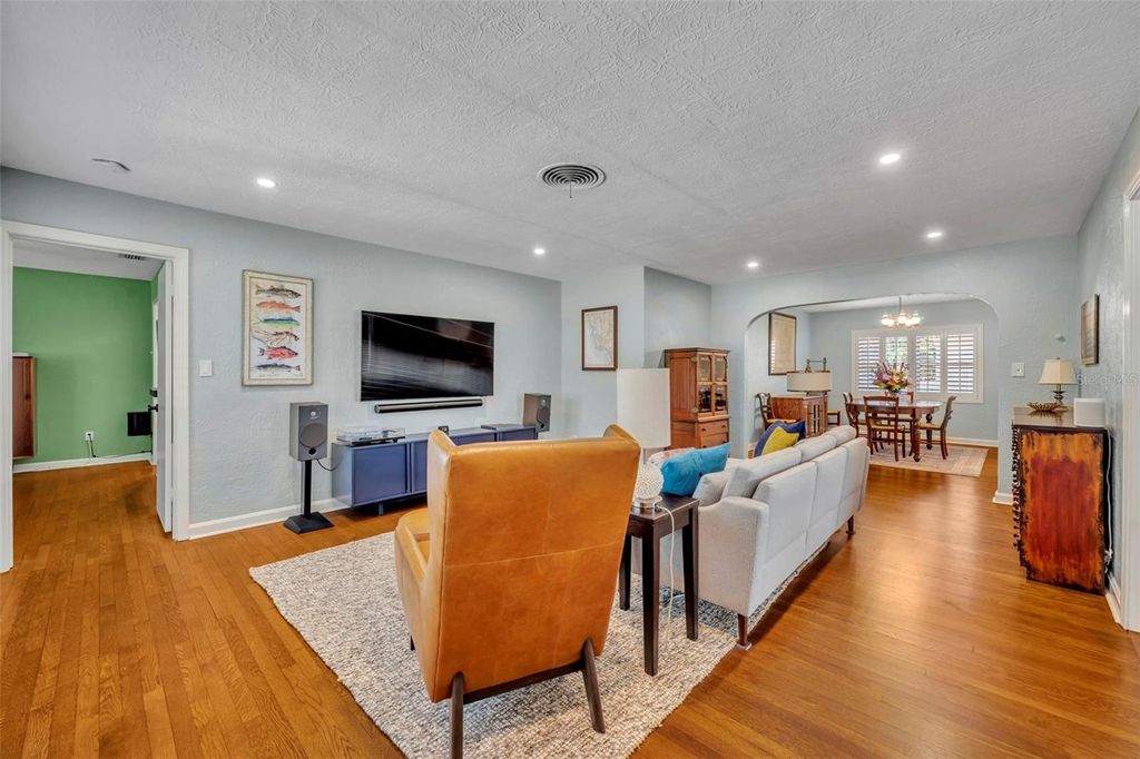 Photo of 1550 Norfolk Avenue, Winter Park, FL 32789 (MLS # O6402927)