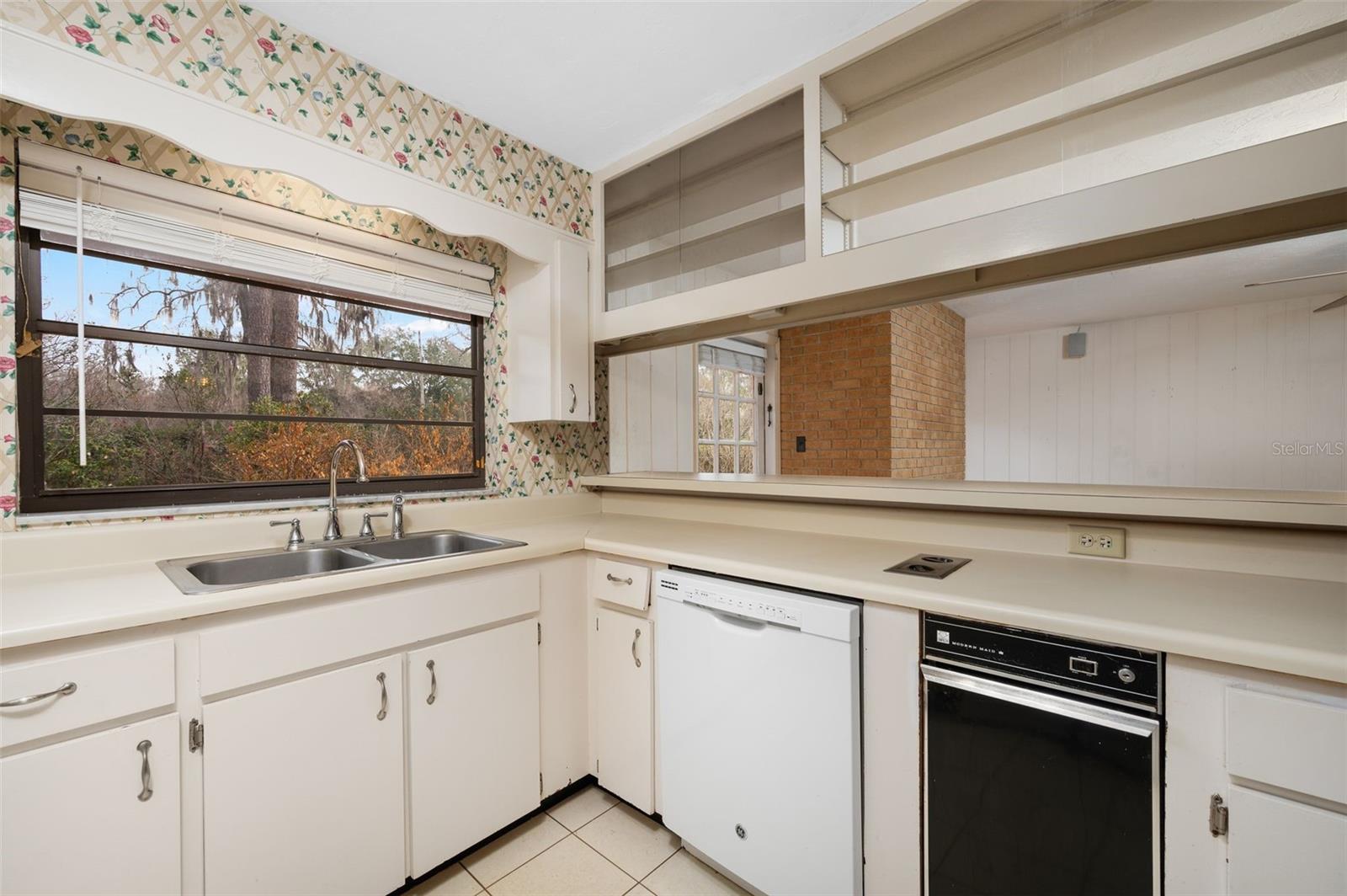 BEVILLE HEIGHTS - Residential