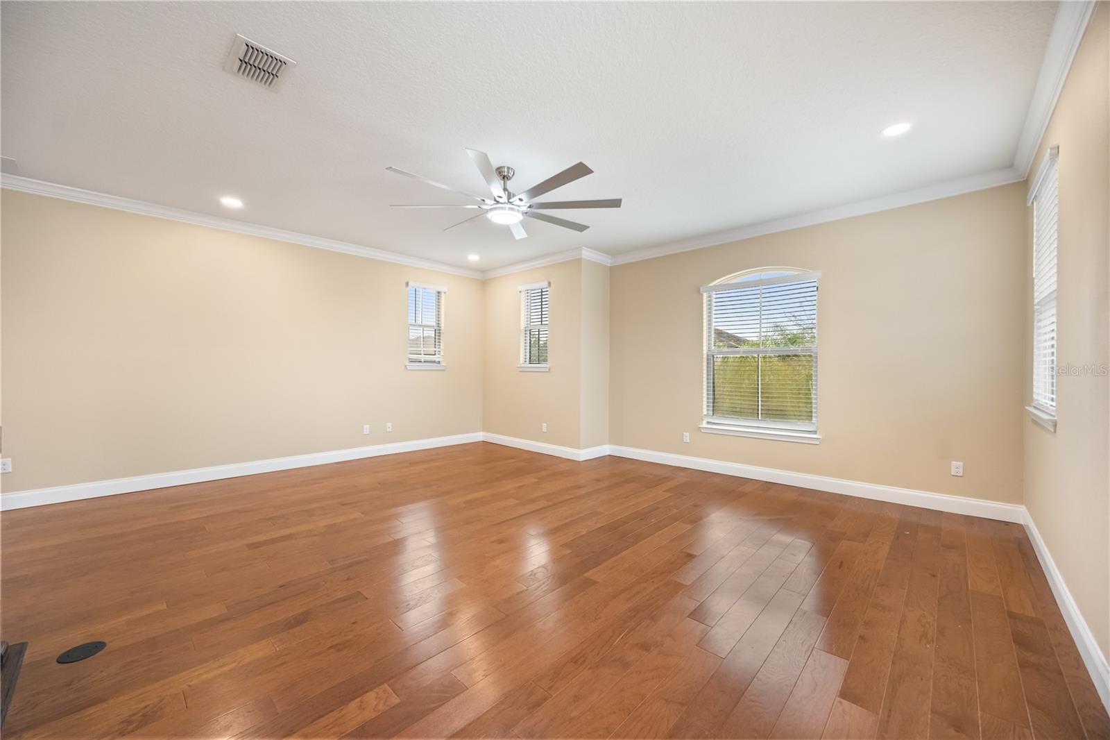 WINDERMERE ISLE-PH 2 - Residential