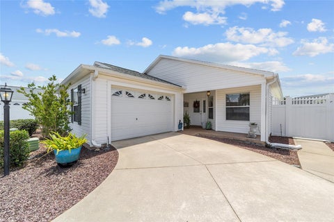418 Flossmoor Court, The Villages, FL 32162