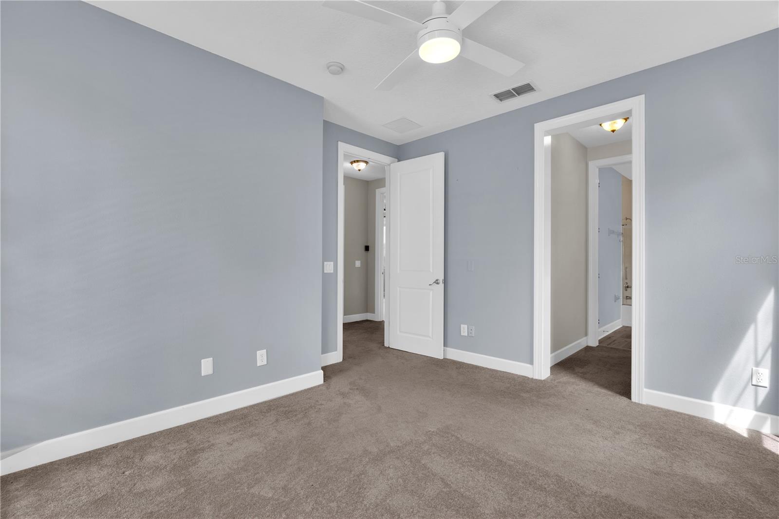 CELEBRATION AREA 5 - Residential Lease