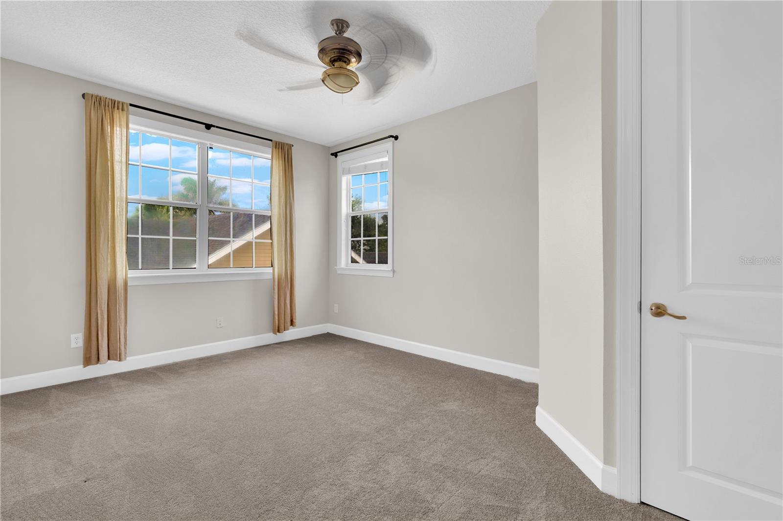 CELEBRATION AREA 5 - Residential Lease