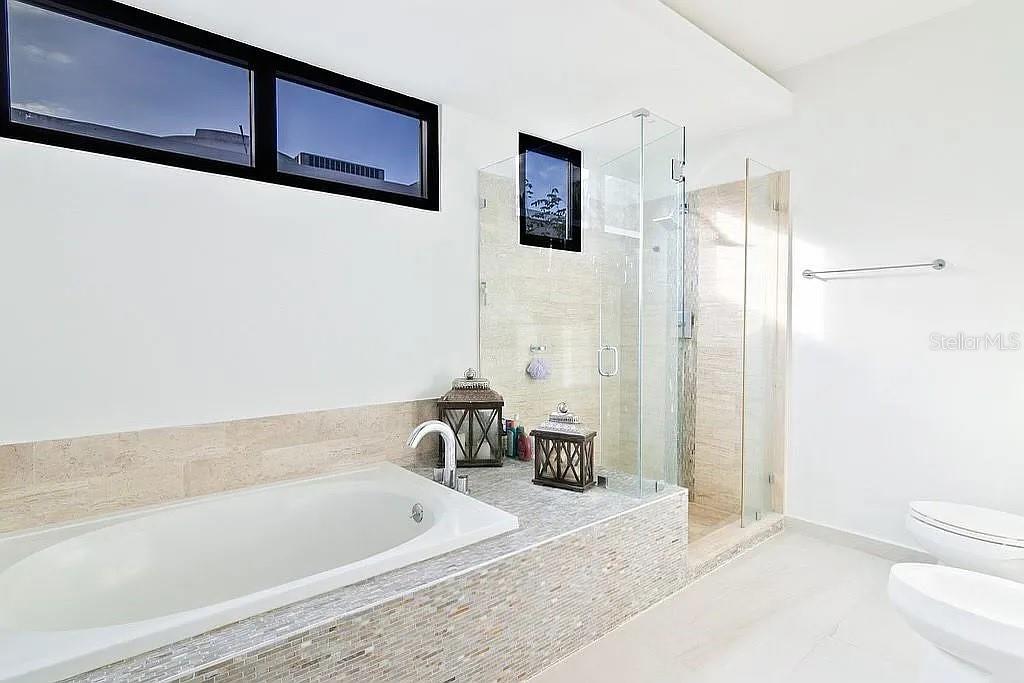 DORADO BEACH EAST - Residential