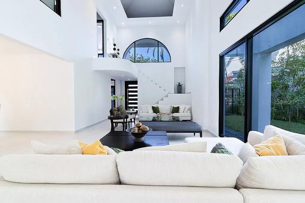 DORADO BEACH EAST - Residential