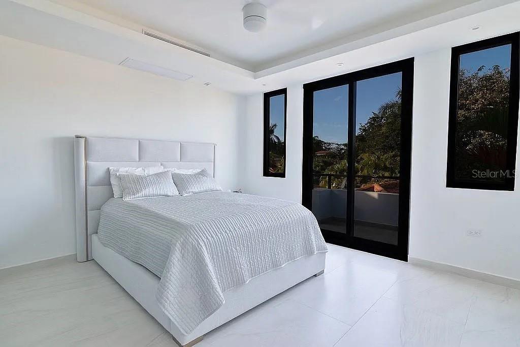 DORADO BEACH EAST - Residential