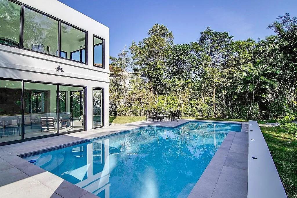 DORADO BEACH EAST - Residential