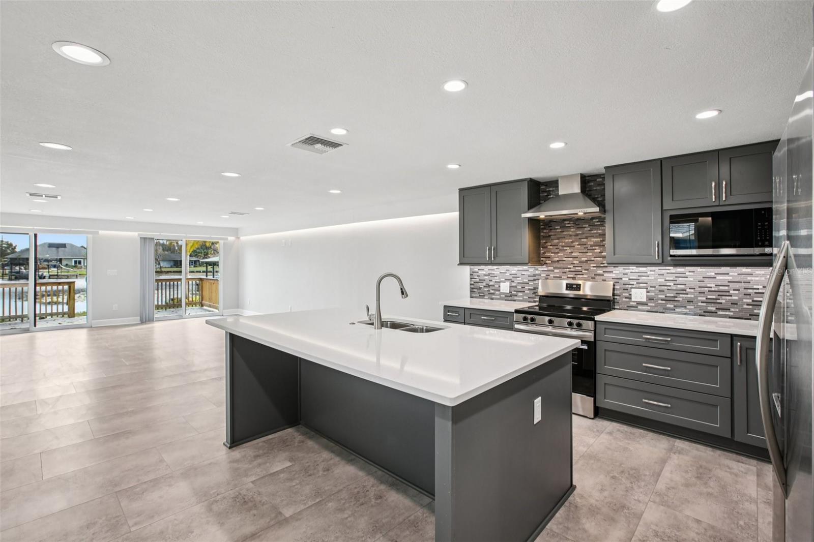 LAKE PADGETT ESTATES - Residential