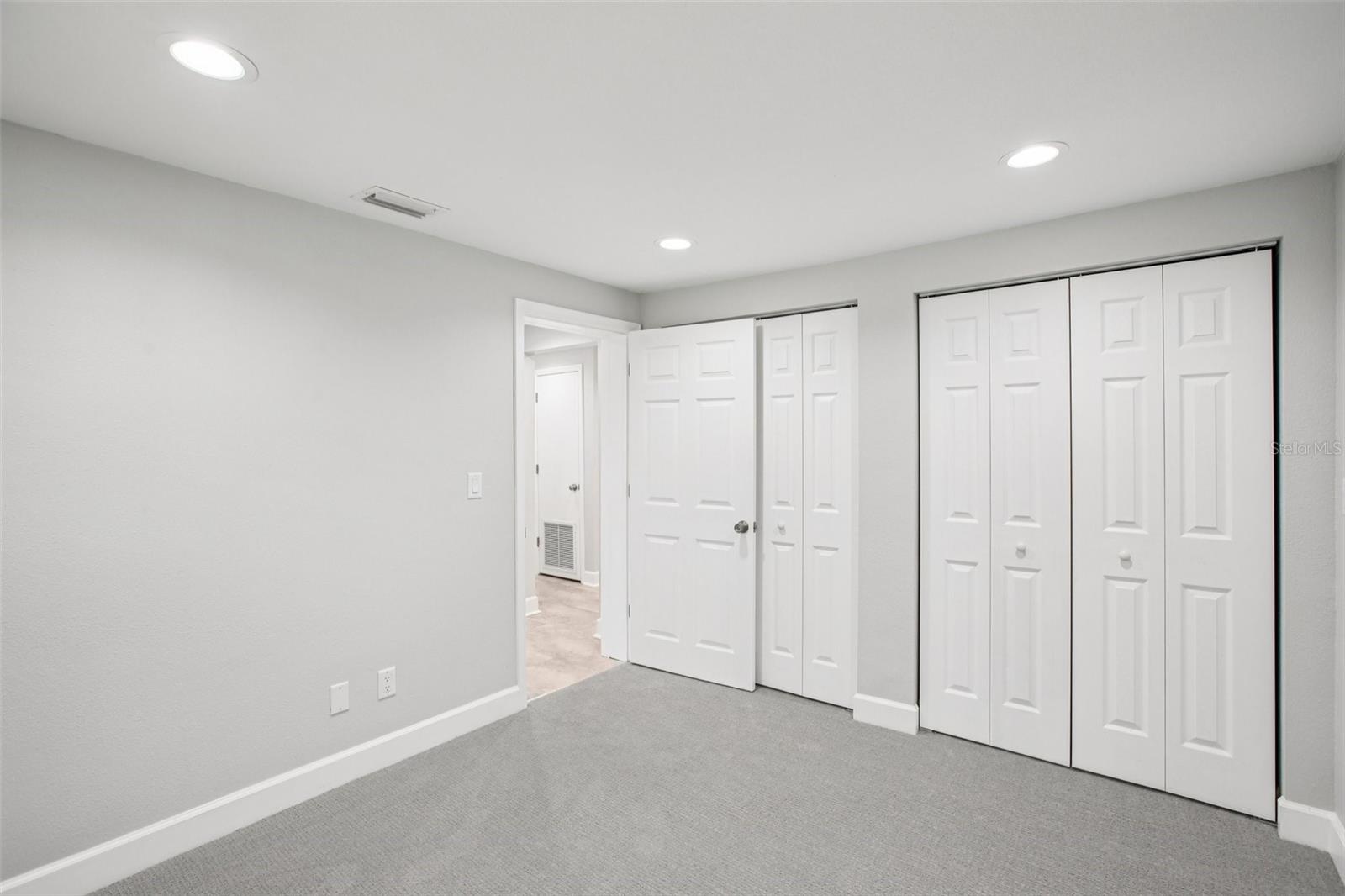 LAKE PADGETT ESTATES - Residential