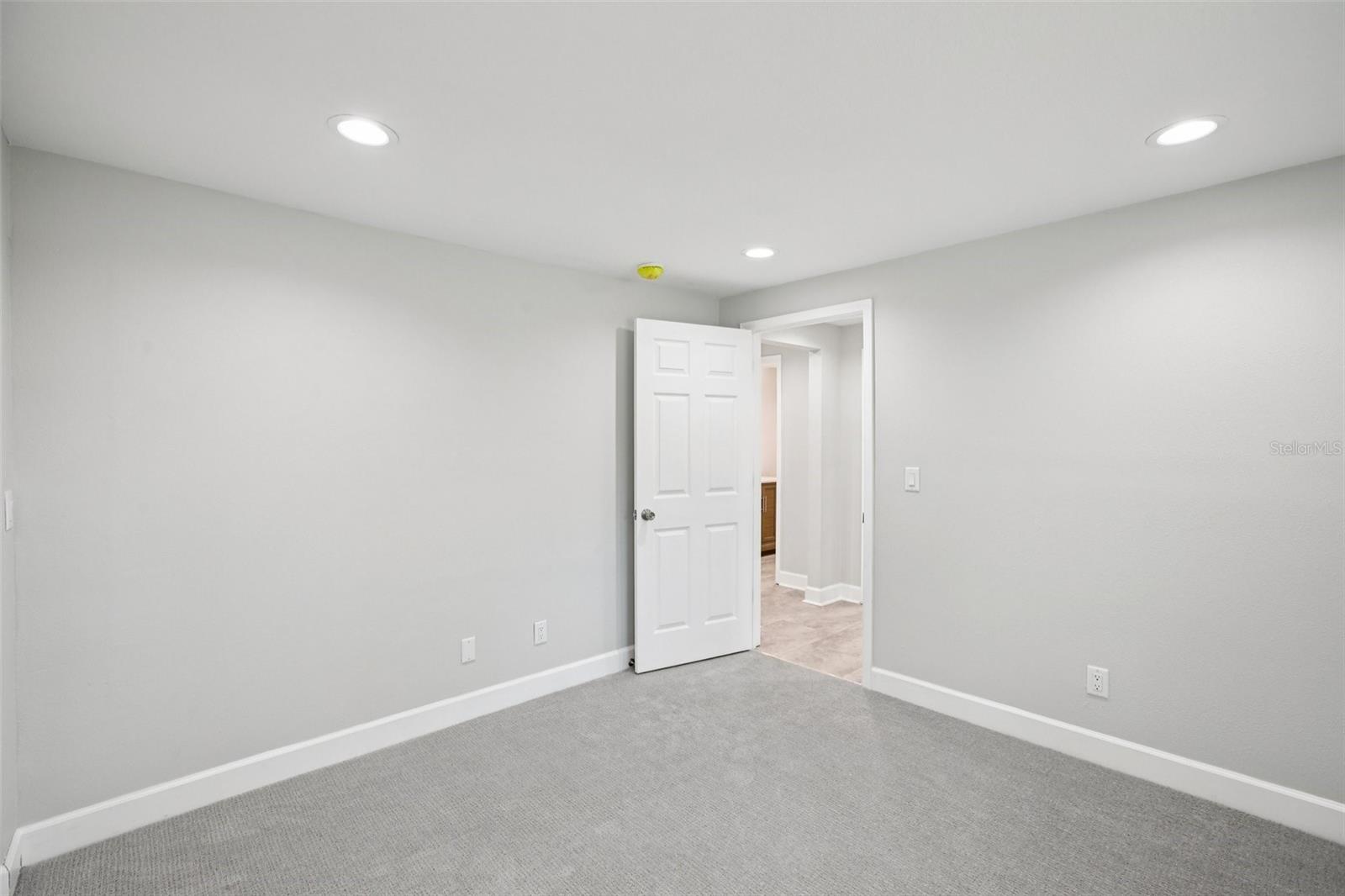 LAKE PADGETT ESTATES - Residential