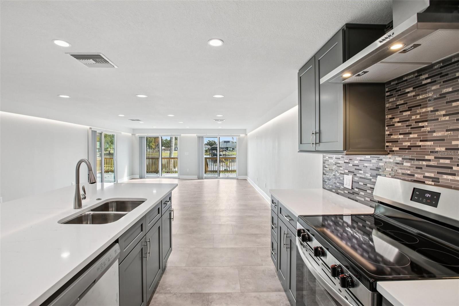 LAKE PADGETT ESTATES - Residential