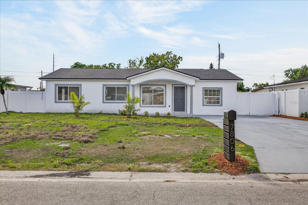 Photo of 7806 N Jamaica Street, Tampa, FL 33614 (MLS # TB8493437)