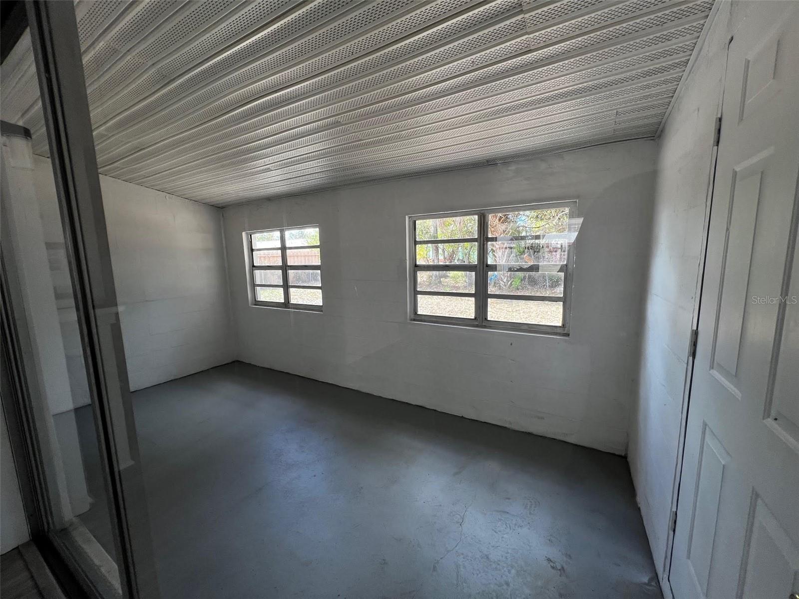 HAMPTON TERRACE AT UNIVERSITY PLACE - Residential