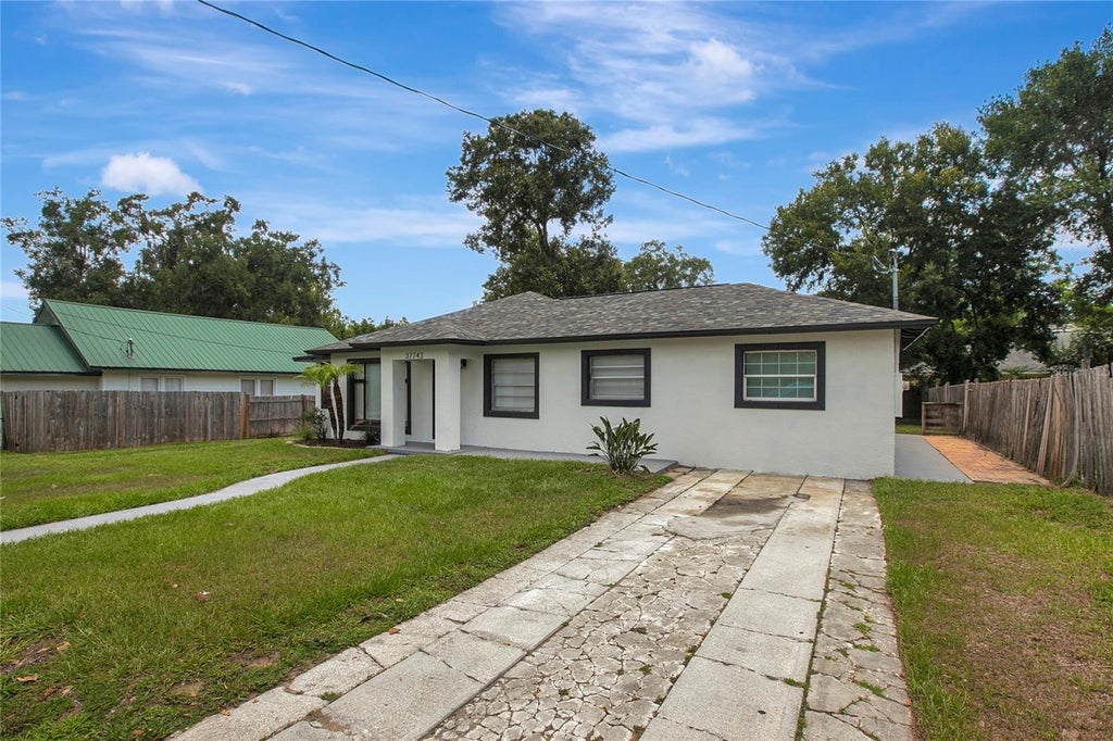 Photo of 37743 Florida Avenue, Dade City, FL 33525 (MLS # TB8525946)