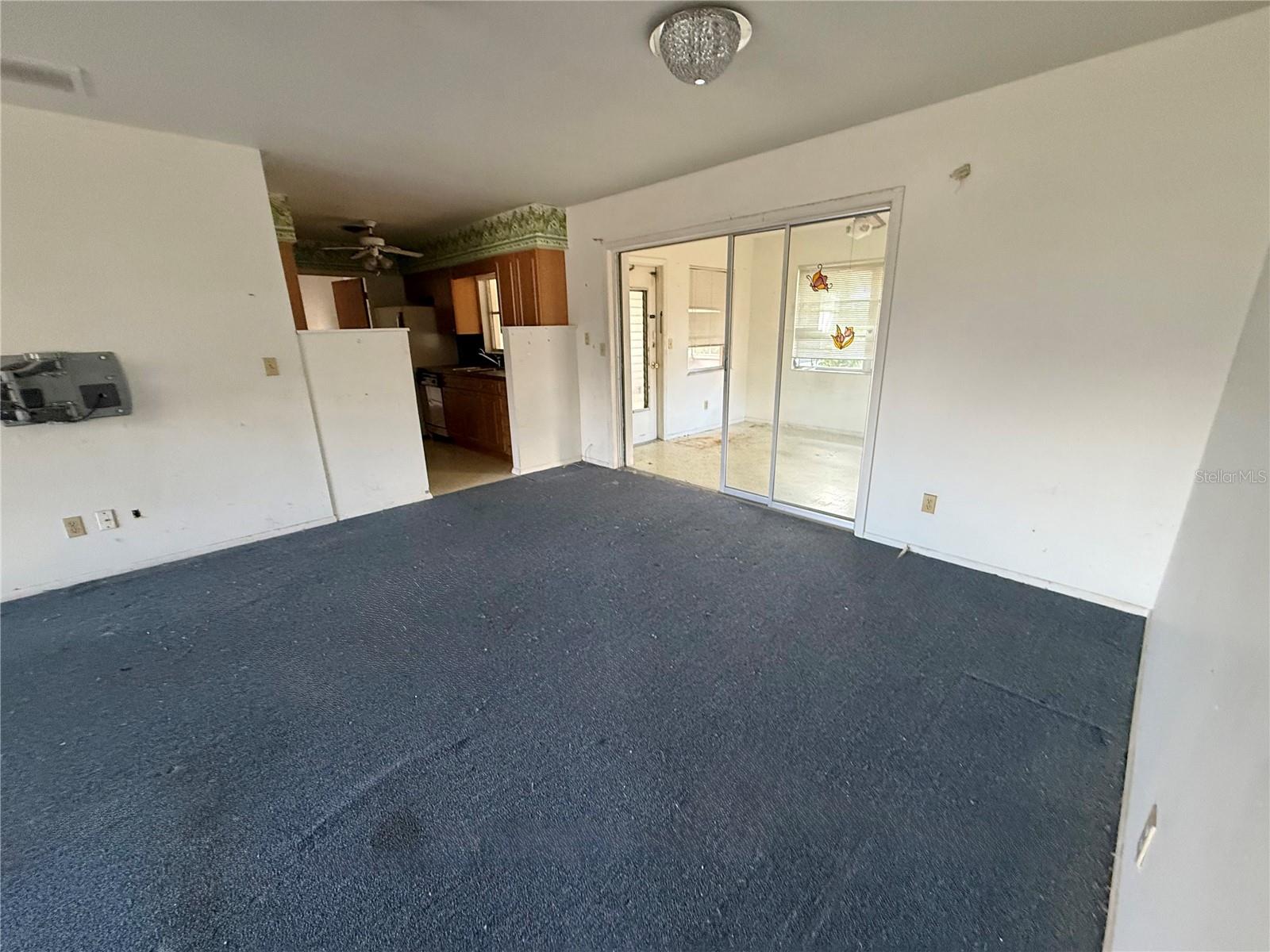 SOUTH VENICE - Residential