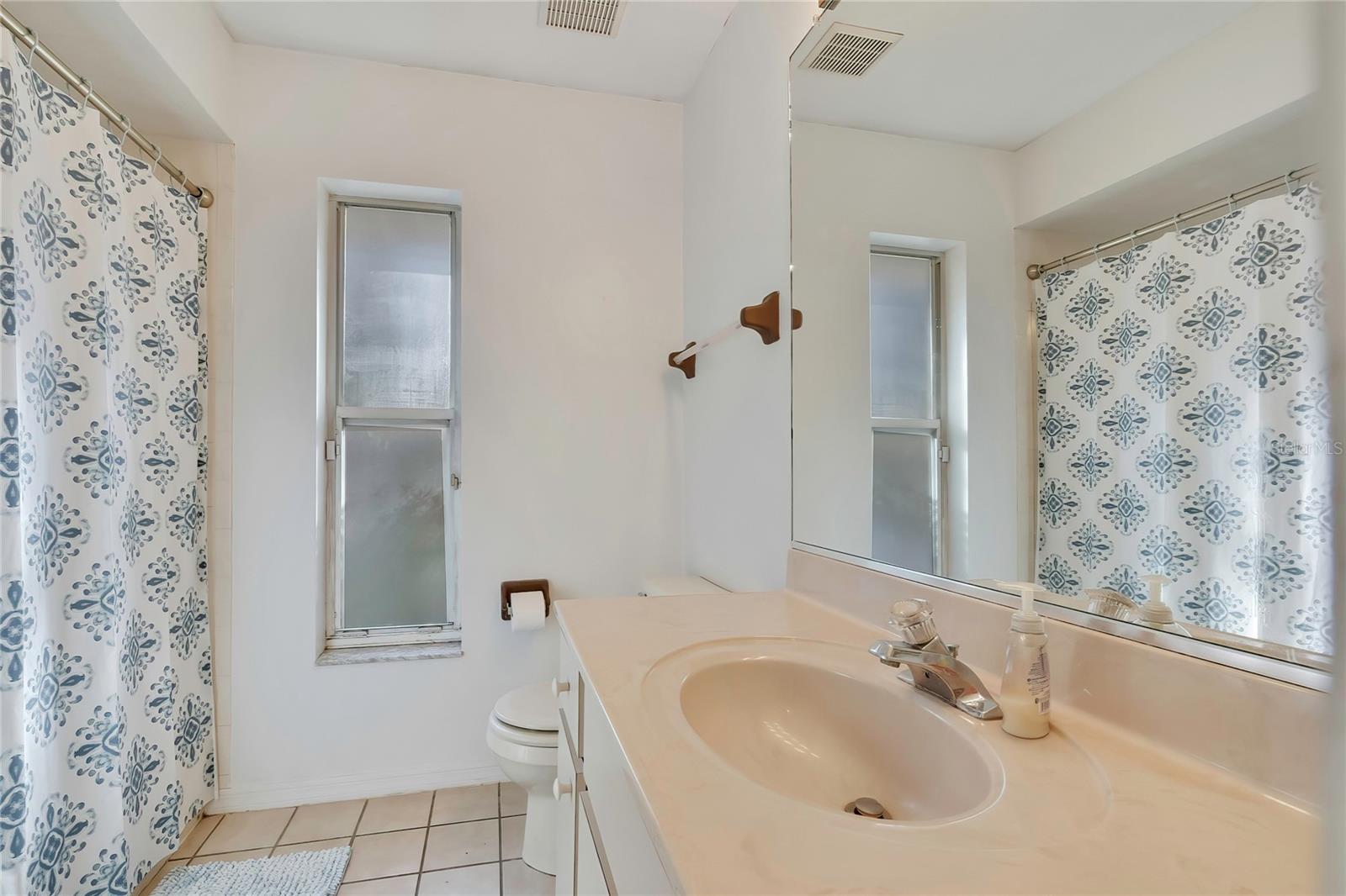 KENSINGTON ESTATES UNIT 02 - Residential