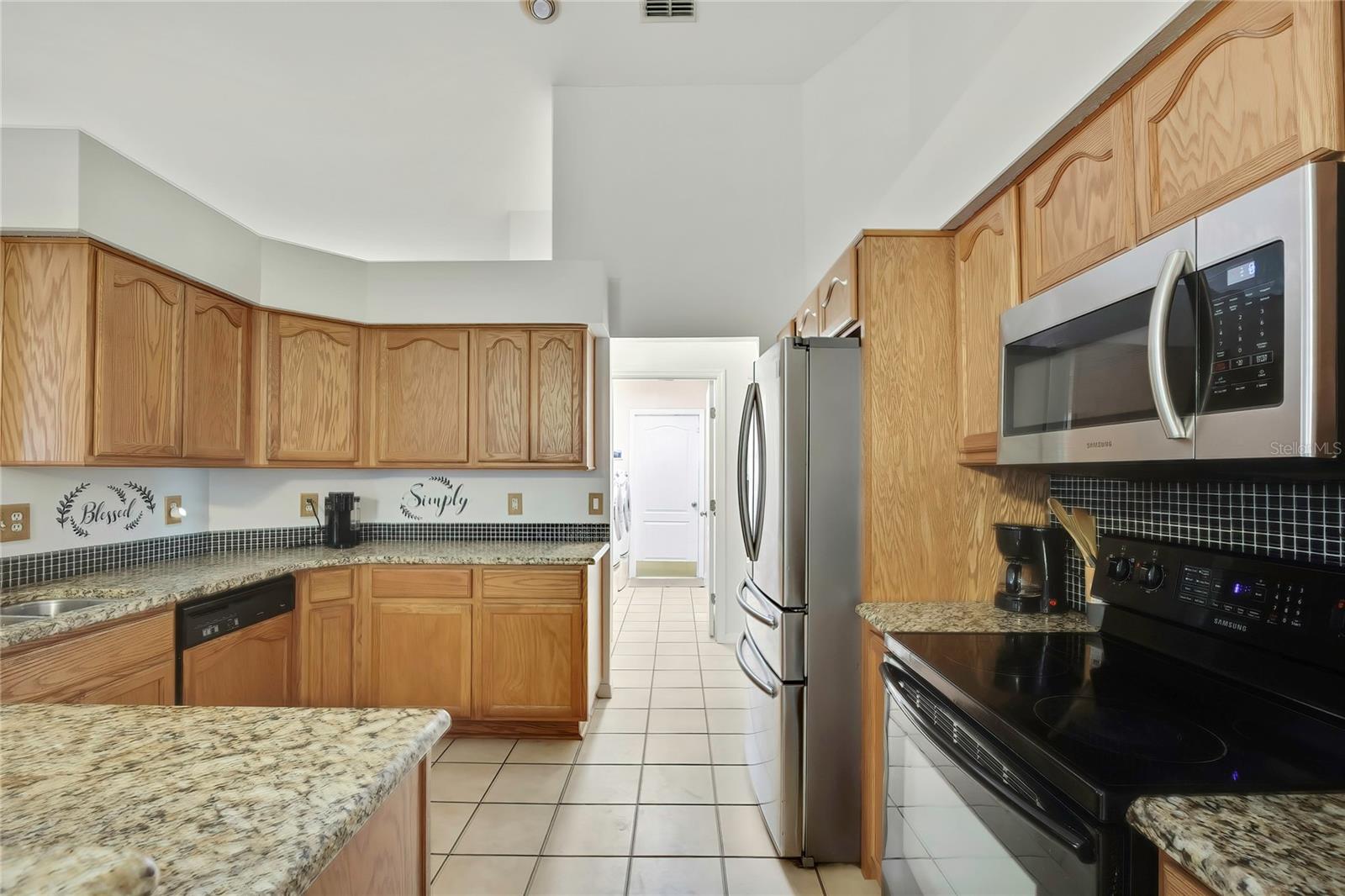 KENSINGTON ESTATES UNIT 02 - Residential