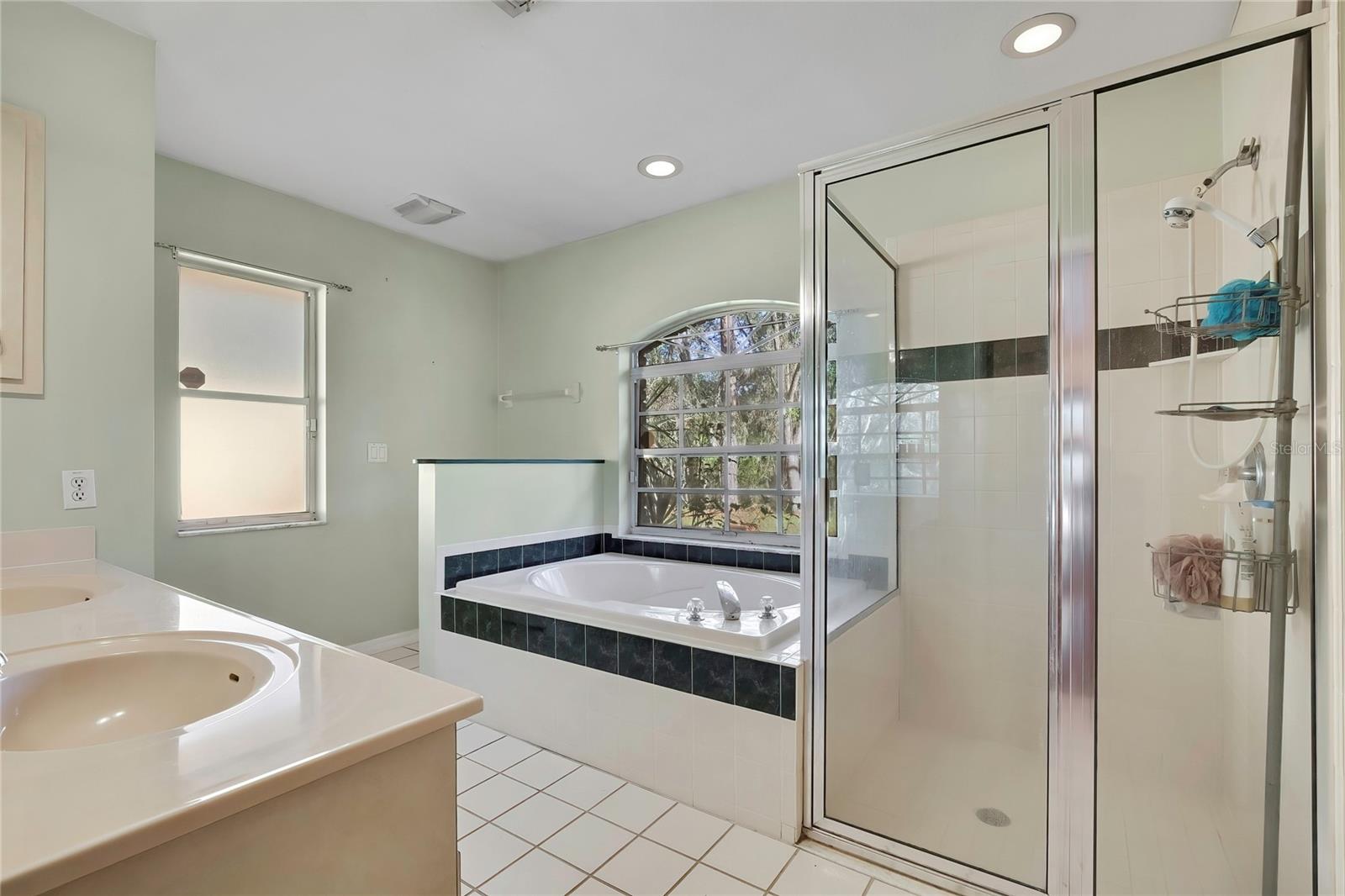 KENSINGTON ESTATES UNIT 02 - Residential