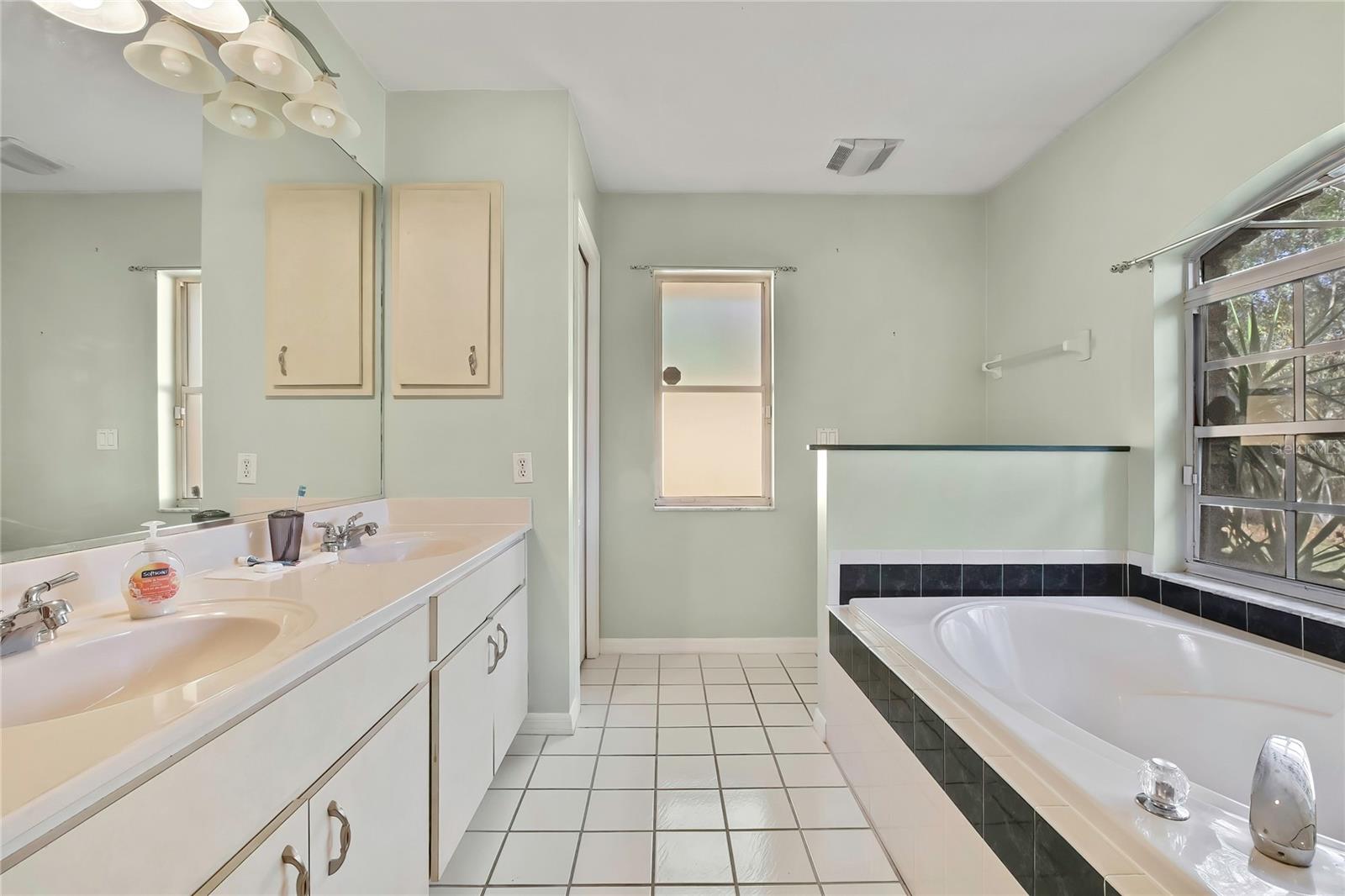 KENSINGTON ESTATES UNIT 02 - Residential