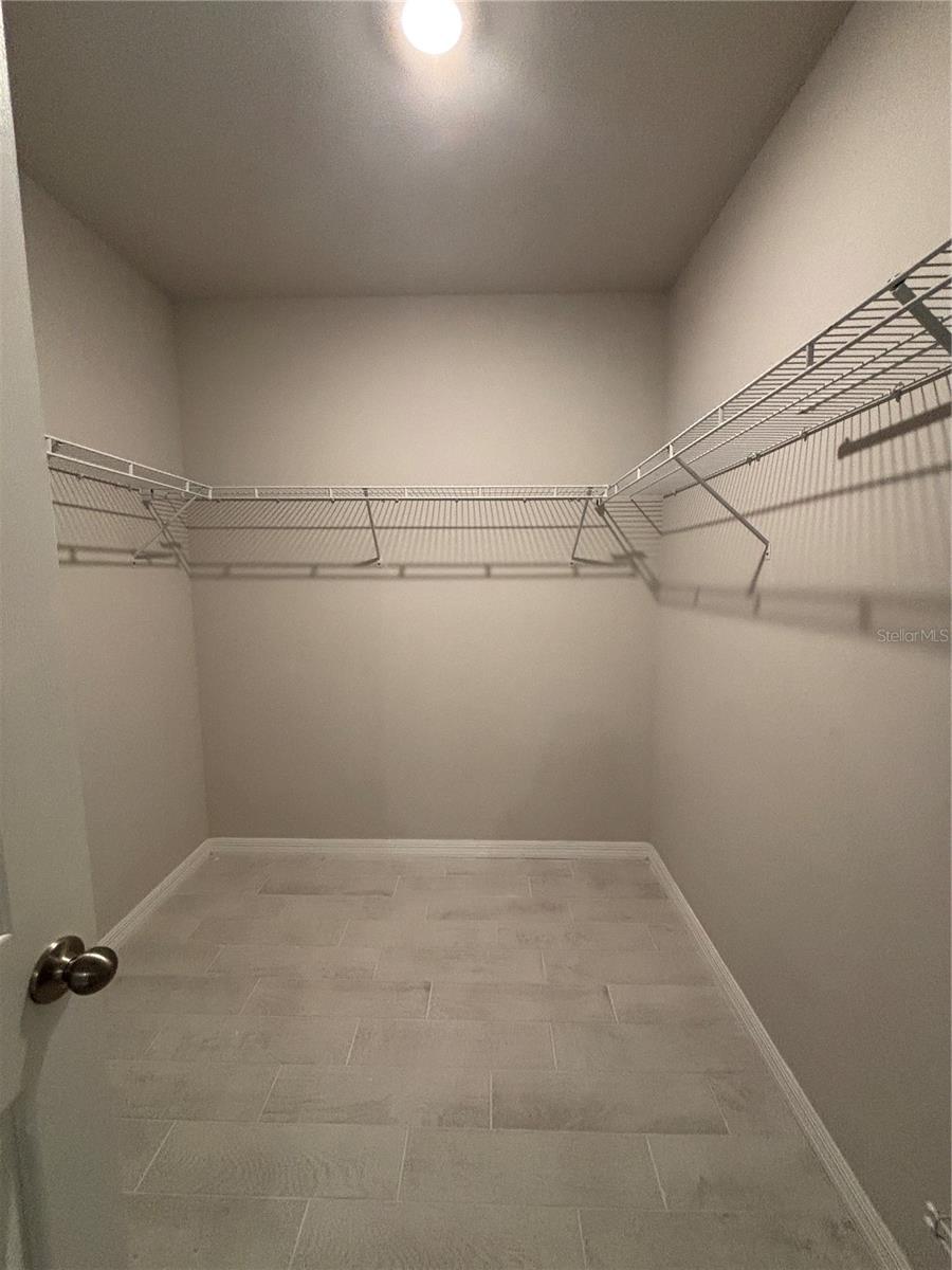 MAGNOLIA LNDG PCL F-II - Residential Lease