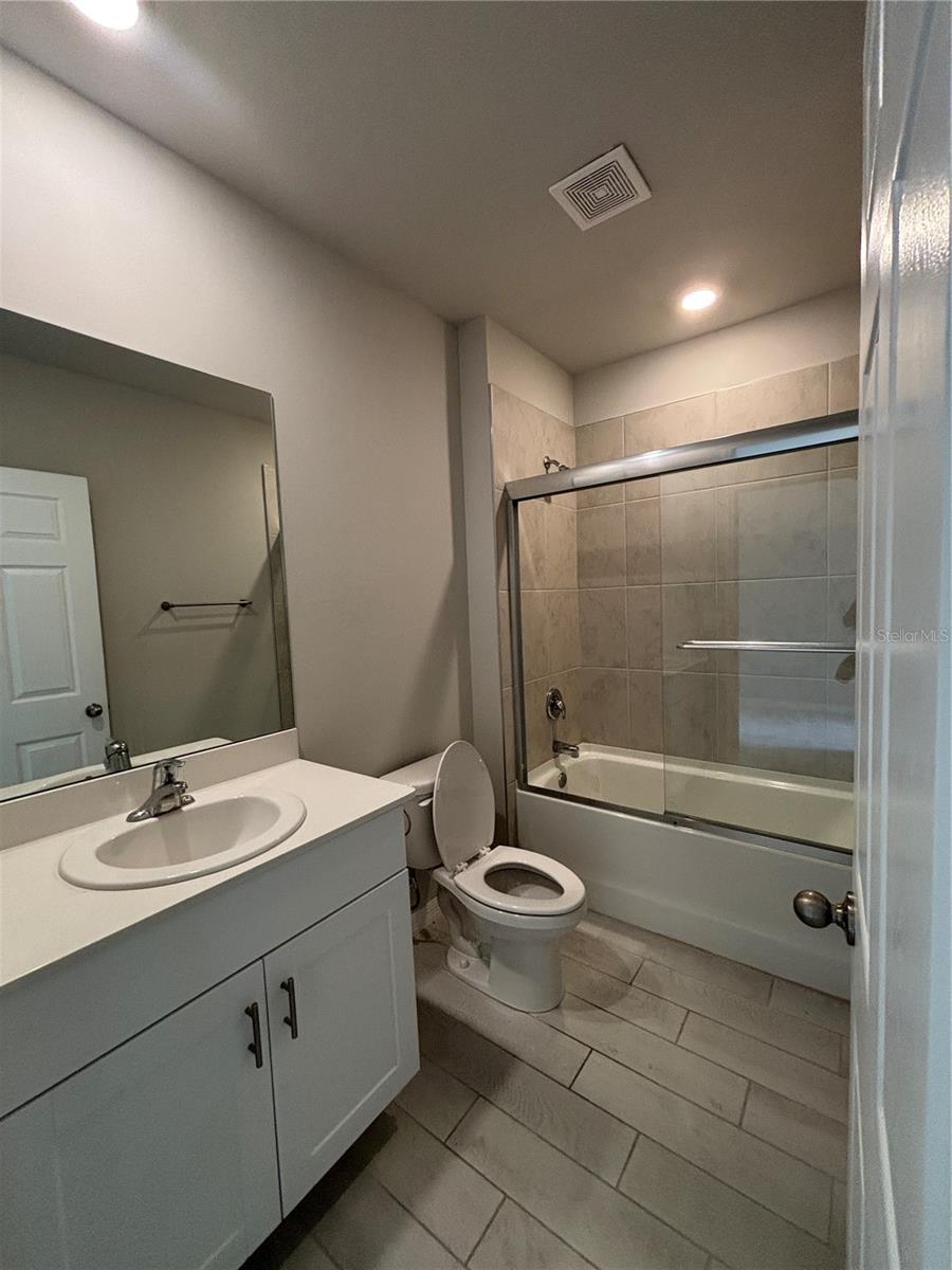 MAGNOLIA LNDG PCL F-II - Residential Lease