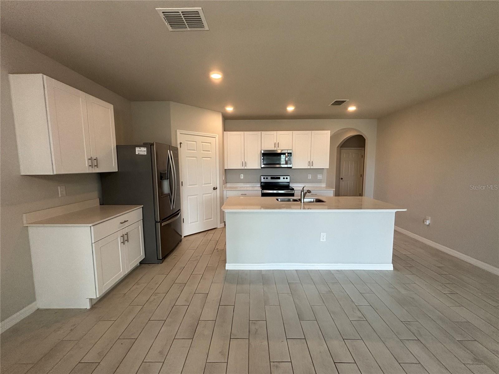 MAGNOLIA LNDG PCL F-II - Residential Lease