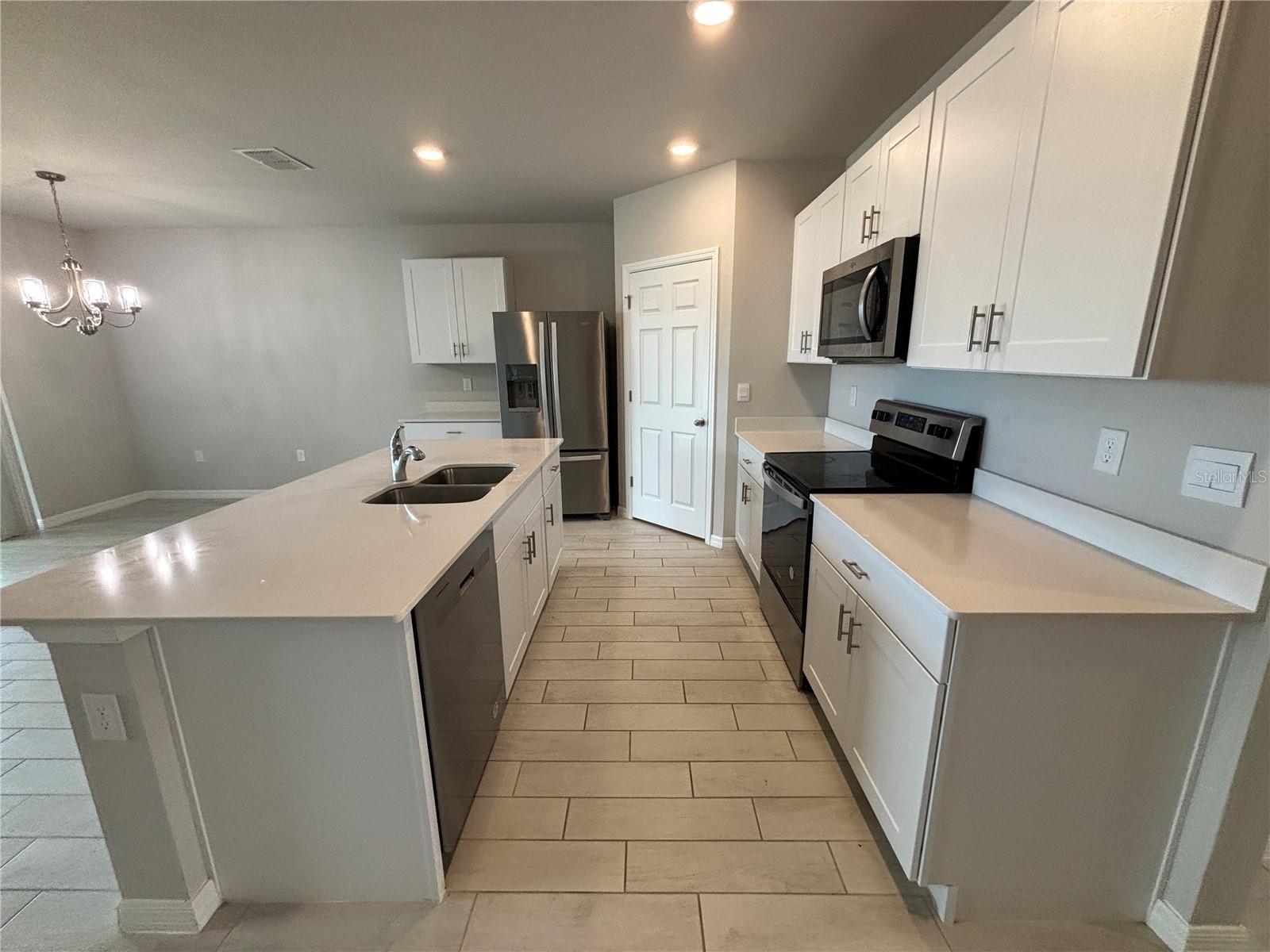 MAGNOLIA LNDG PCL F-II - Residential Lease
