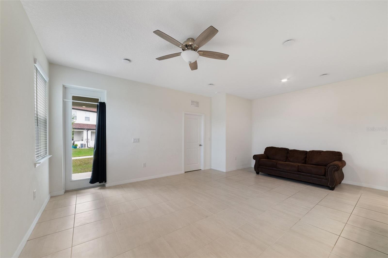 4371 CREEK COVE LANE