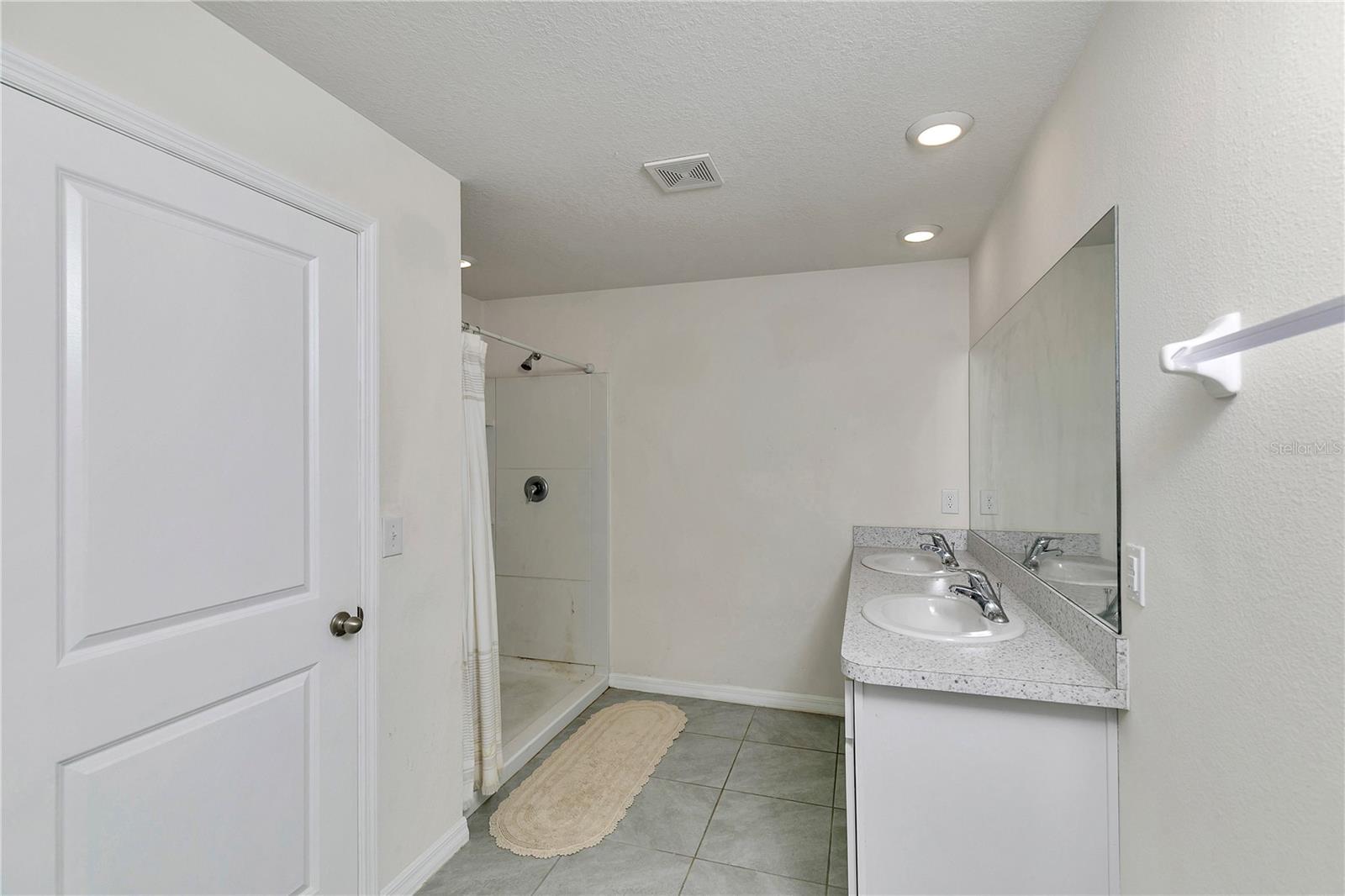 GREYSTONE HILLS PH ONE - Residential