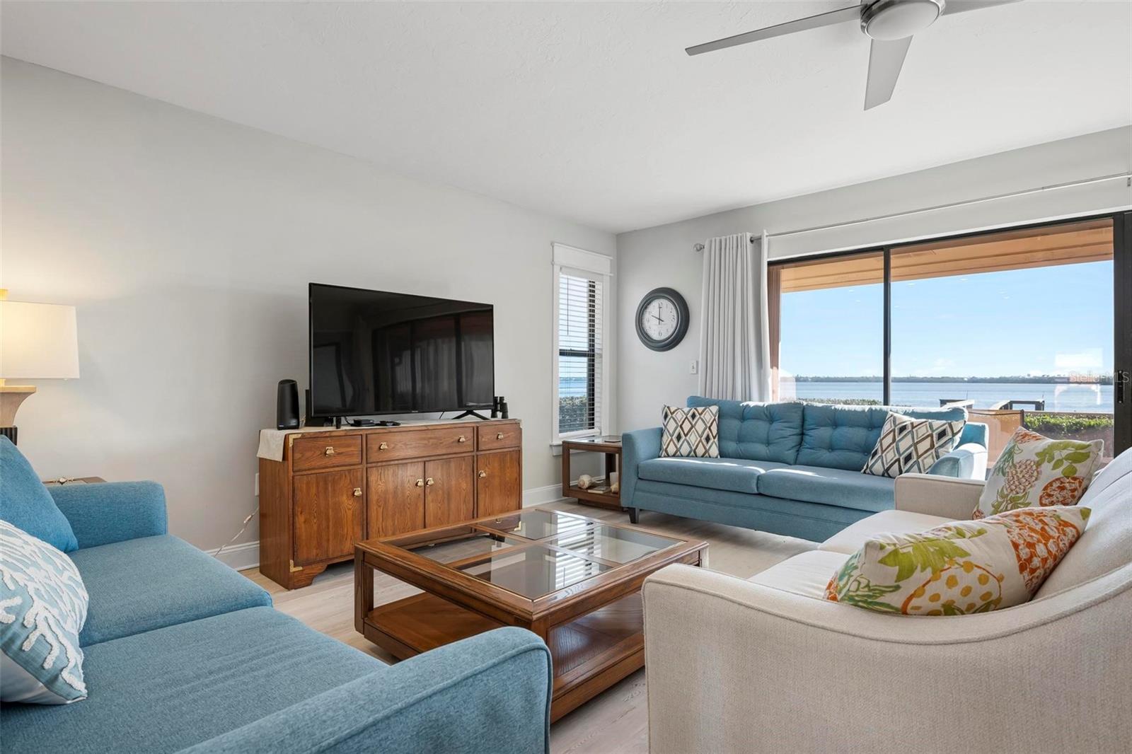 PALMA SOLA HARBOUR SEC 5 - Residential