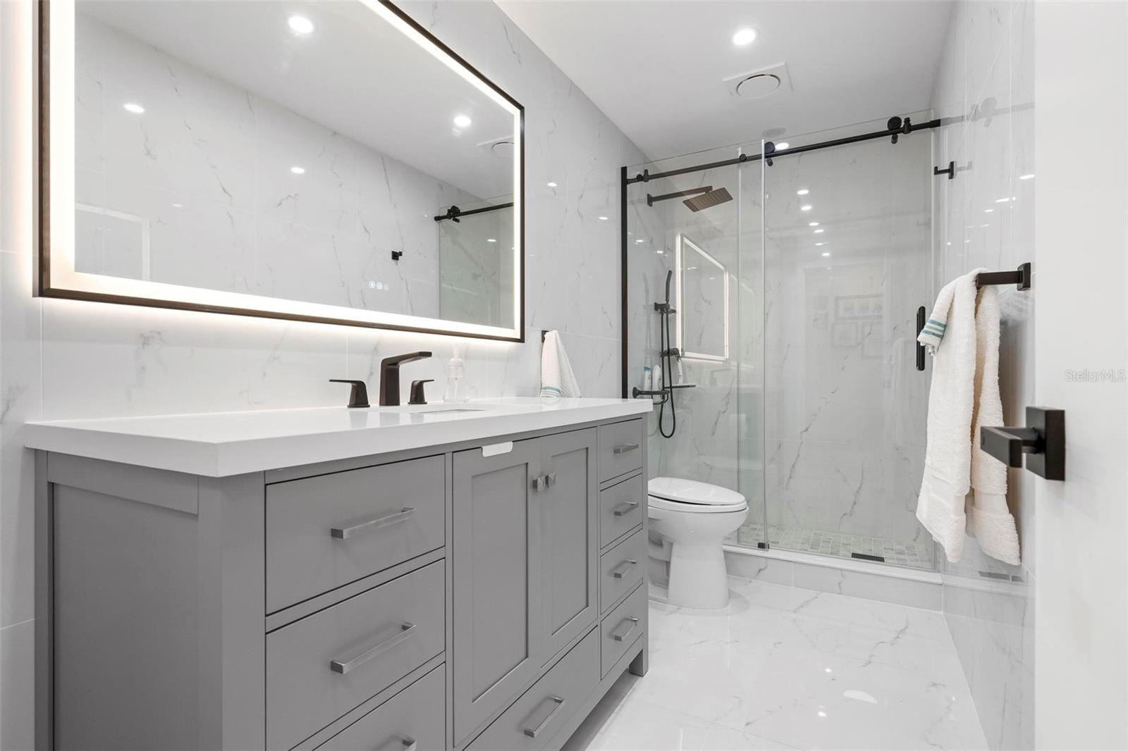 PALMA SOLA HARBOUR SEC 5 - Residential