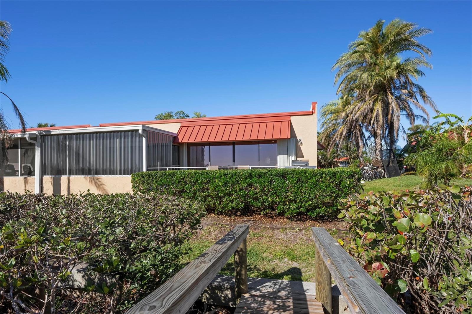 PALMA SOLA HARBOUR SEC 5 - Residential