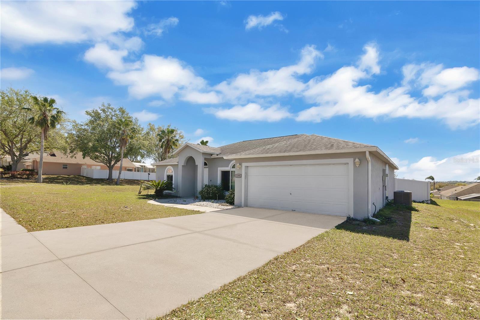 1391 WILLOW CREST DRIVE