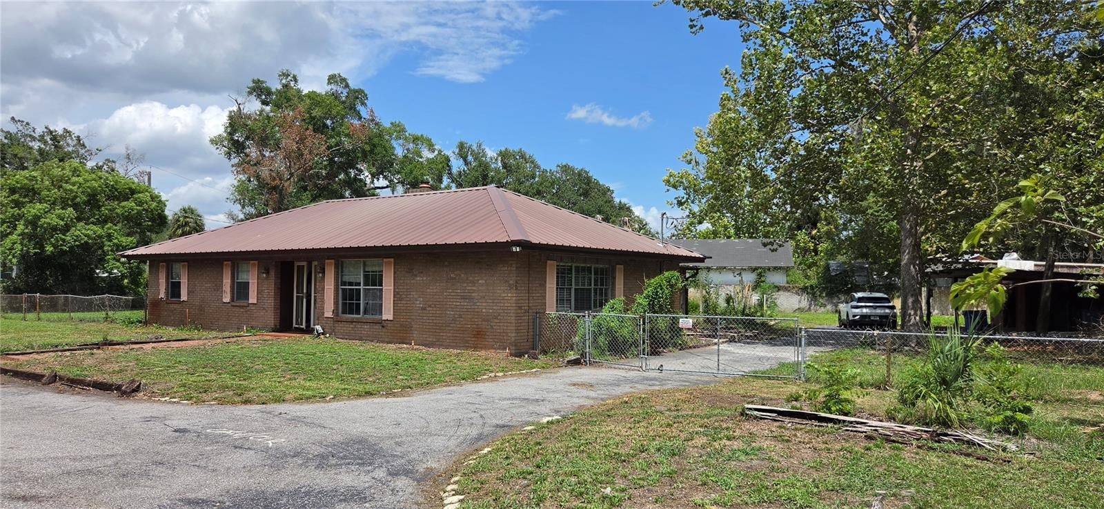 10901 MCMULLEN LOOP