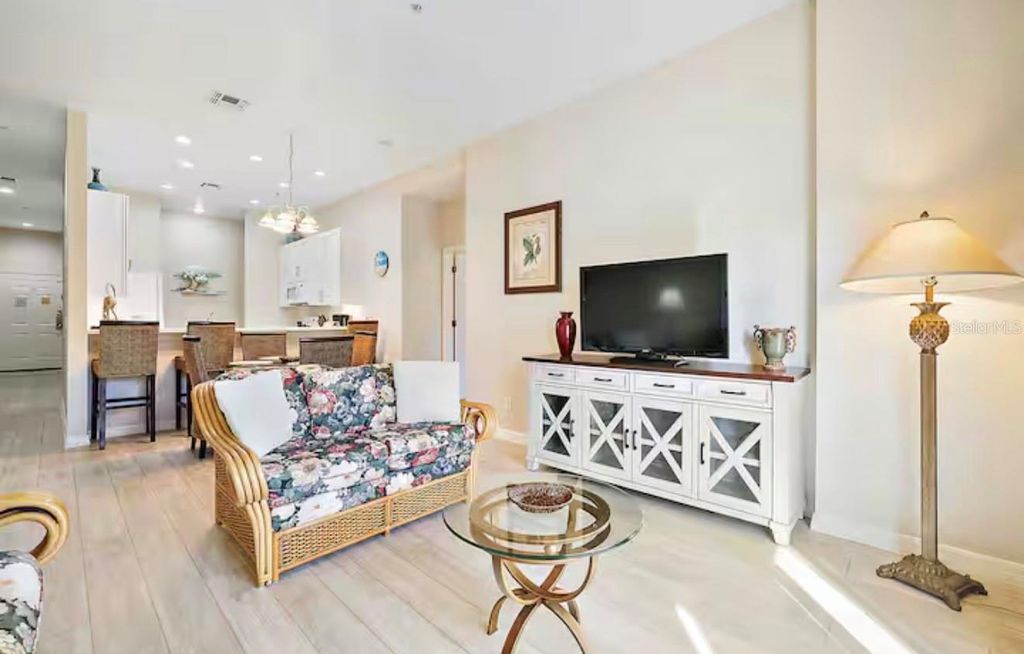 Photo of 408 Lucaya Loop #408, Davenport, FL 33897 (MLS # G5109006)