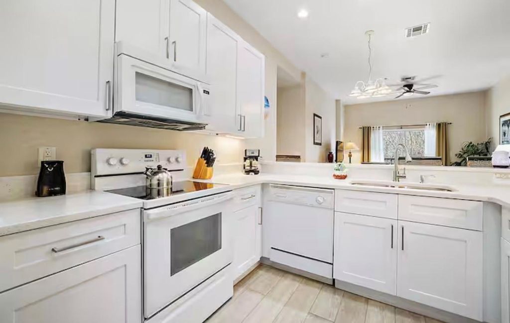 Photo of 408 Lucaya Loop #408, Davenport, FL 33897 (MLS # G5109006)