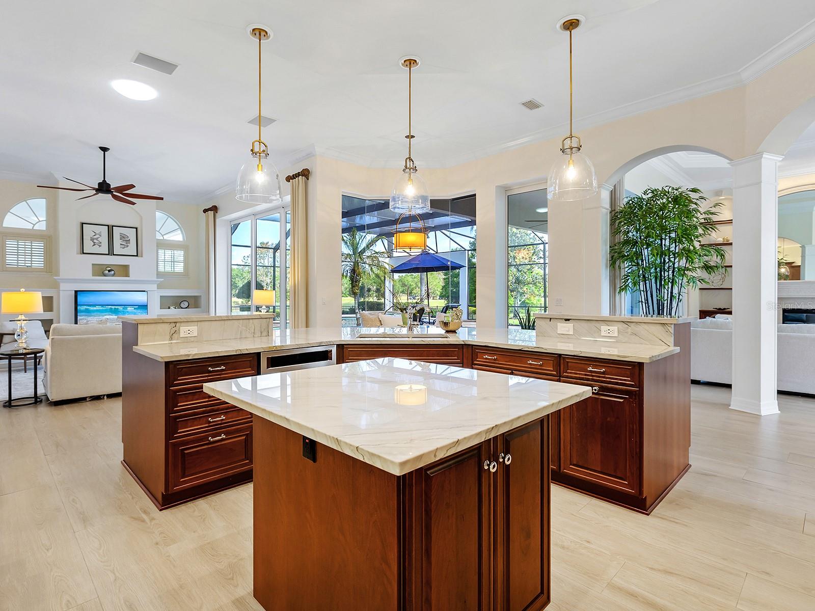 LAKEWOOD RANCH COUNTRY CLUB - Residential