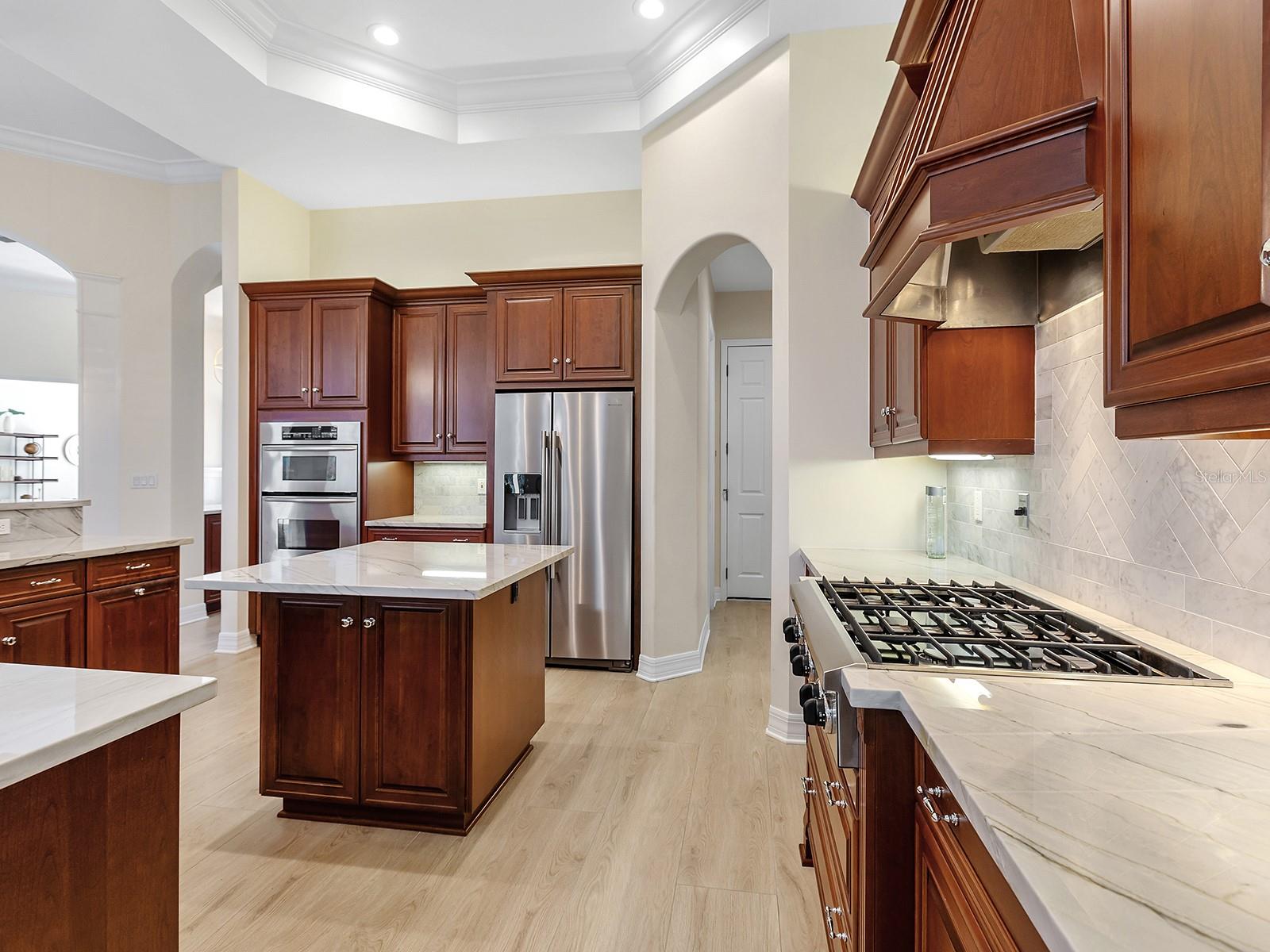 LAKEWOOD RANCH COUNTRY CLUB - Residential