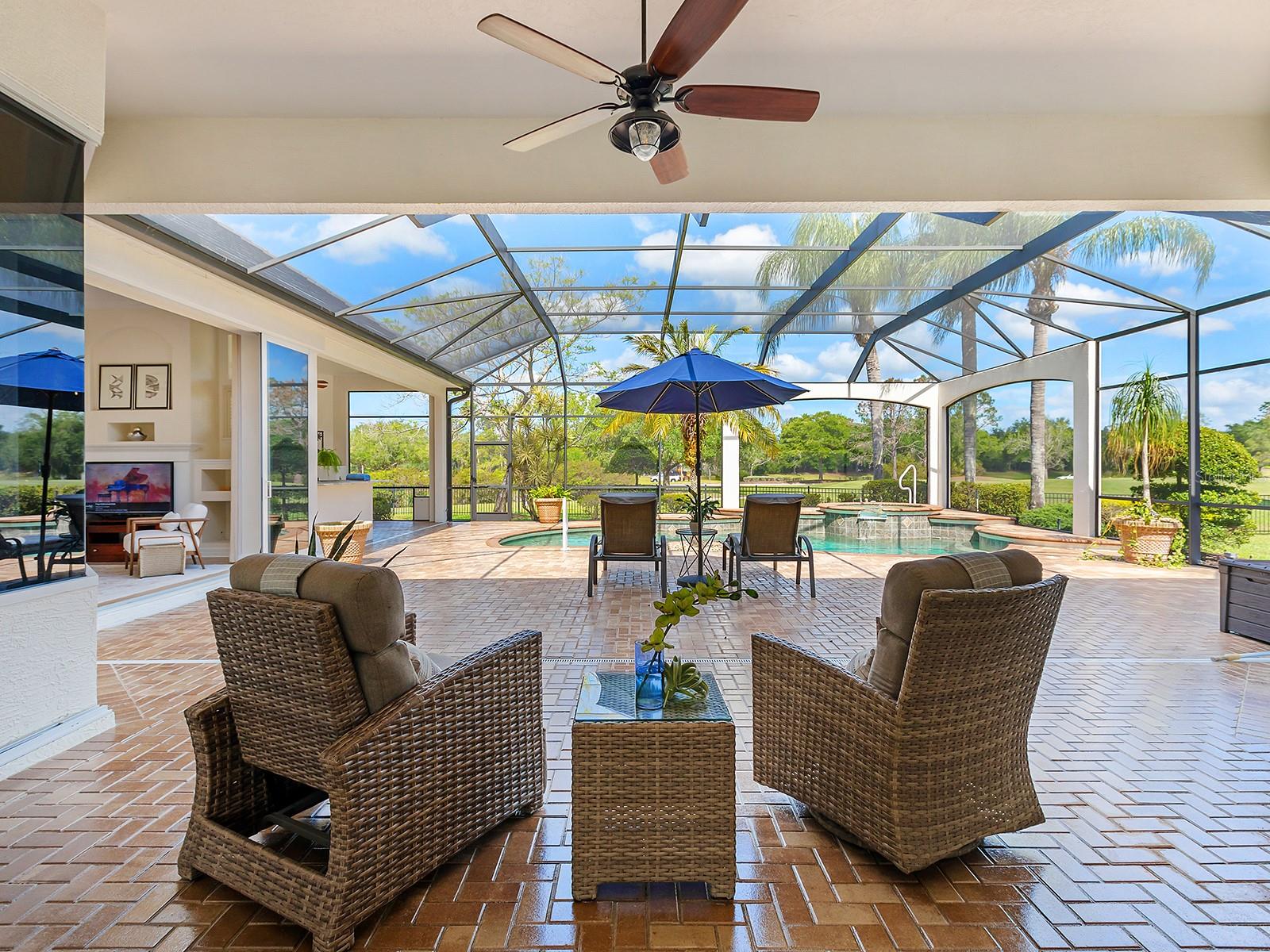 LAKEWOOD RANCH COUNTRY CLUB - Residential