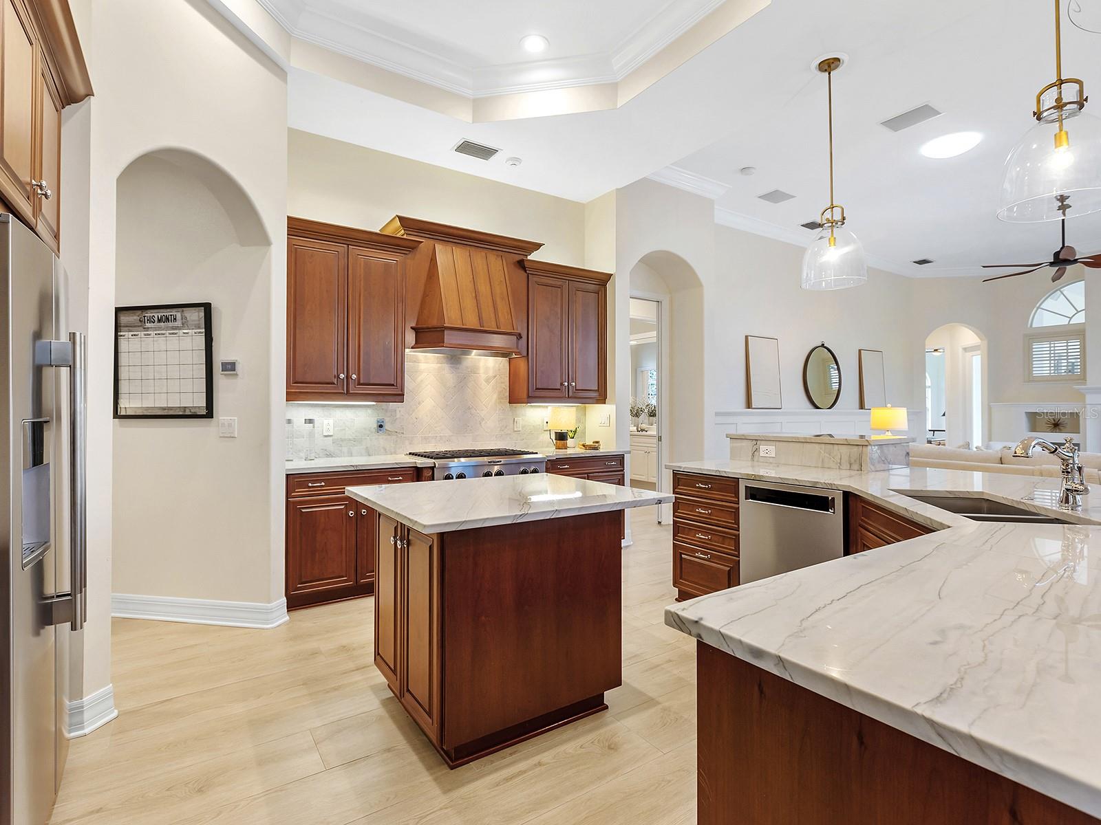 LAKEWOOD RANCH COUNTRY CLUB - Residential