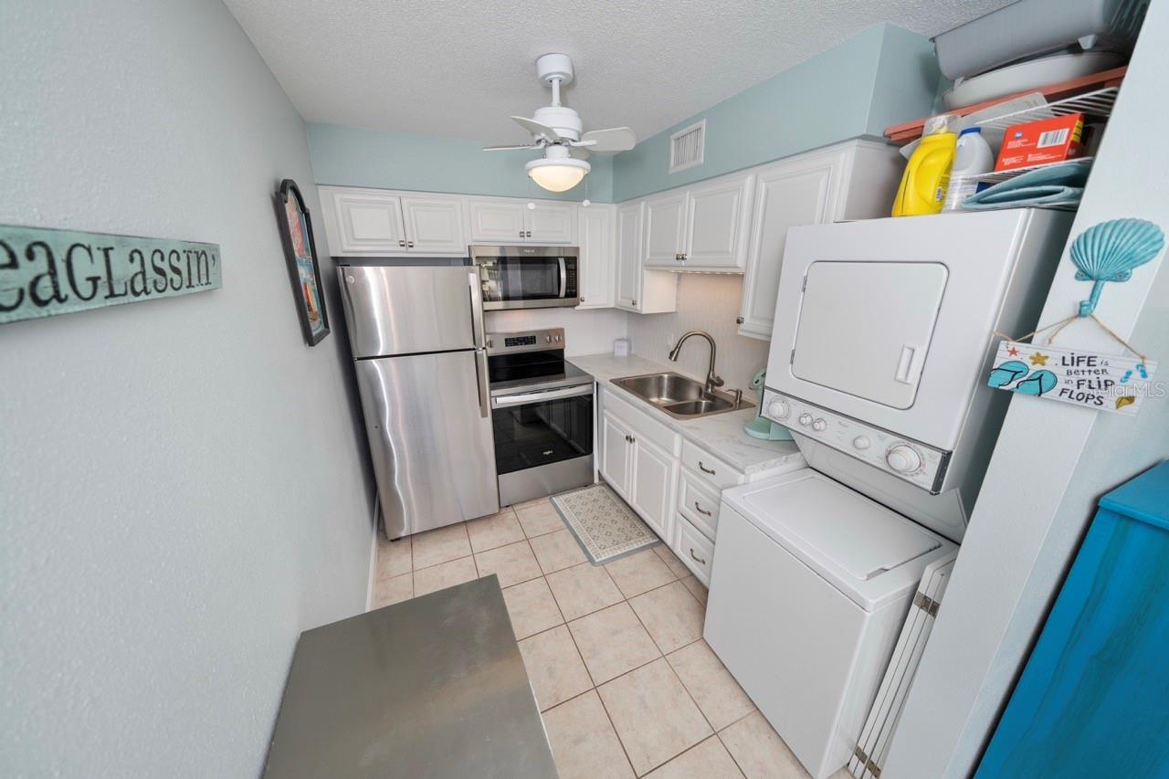 BAYWOOD ON THE GULF 1 CONDO - Residential