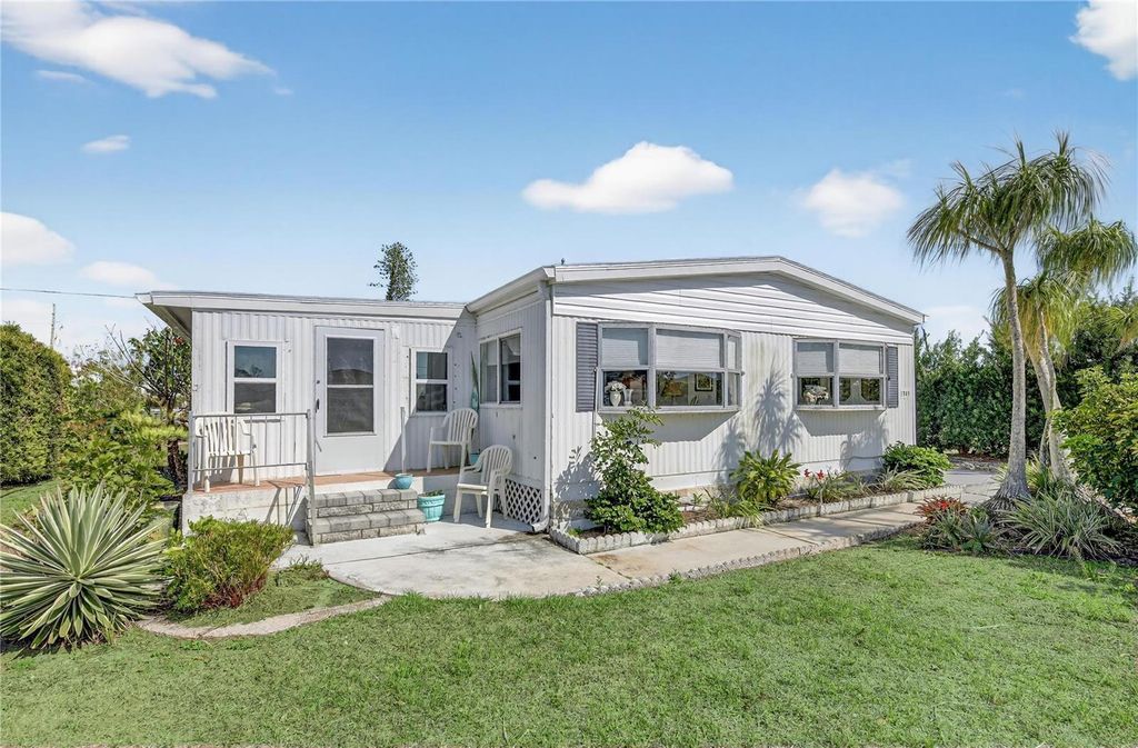 Photo of 1349 Seagull Drive, Englewood, FL 34224 (MLS # N6143569)