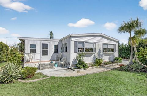 Photo of 1349 Seagull Drive, Englewood, FL 34224 (MLS # N6143569)