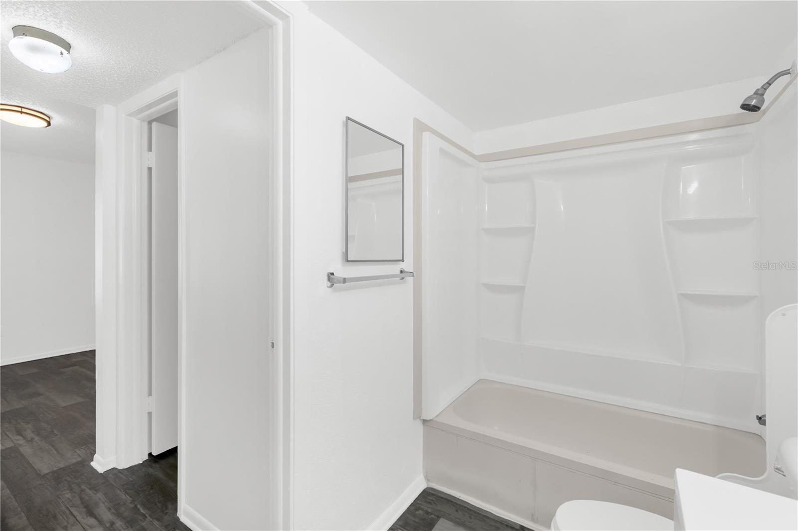 PLAZA/MILLENIUM - Residential Lease