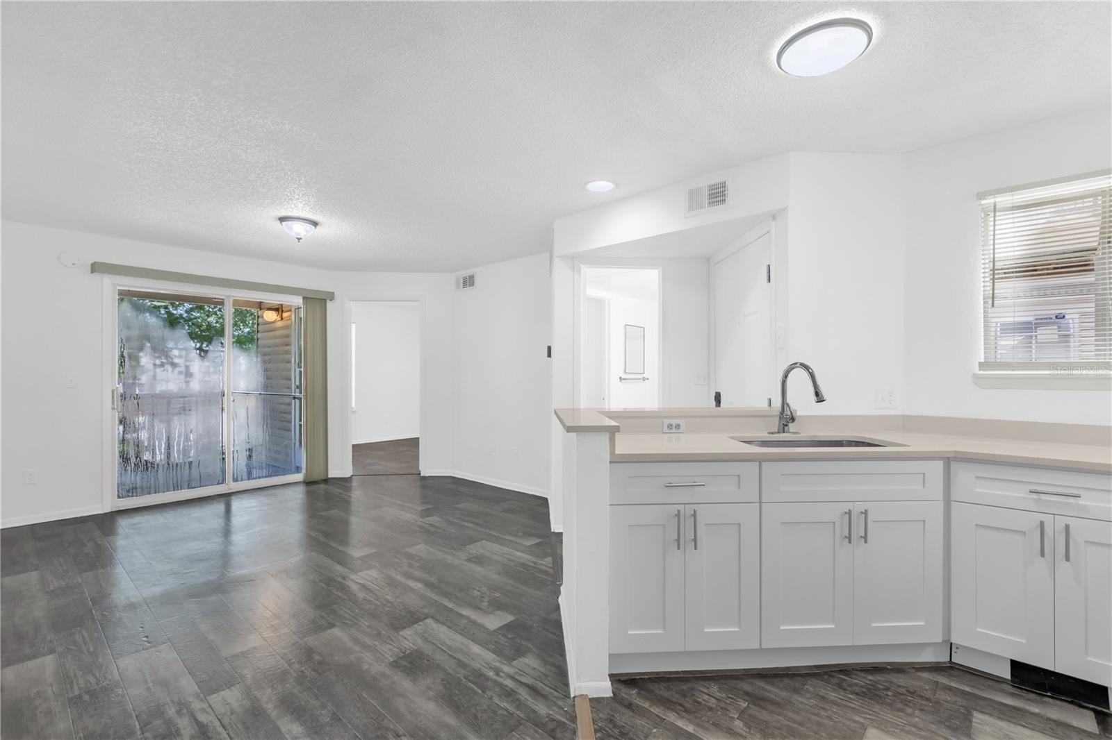 PLAZA/MILLENIUM - Residential Lease